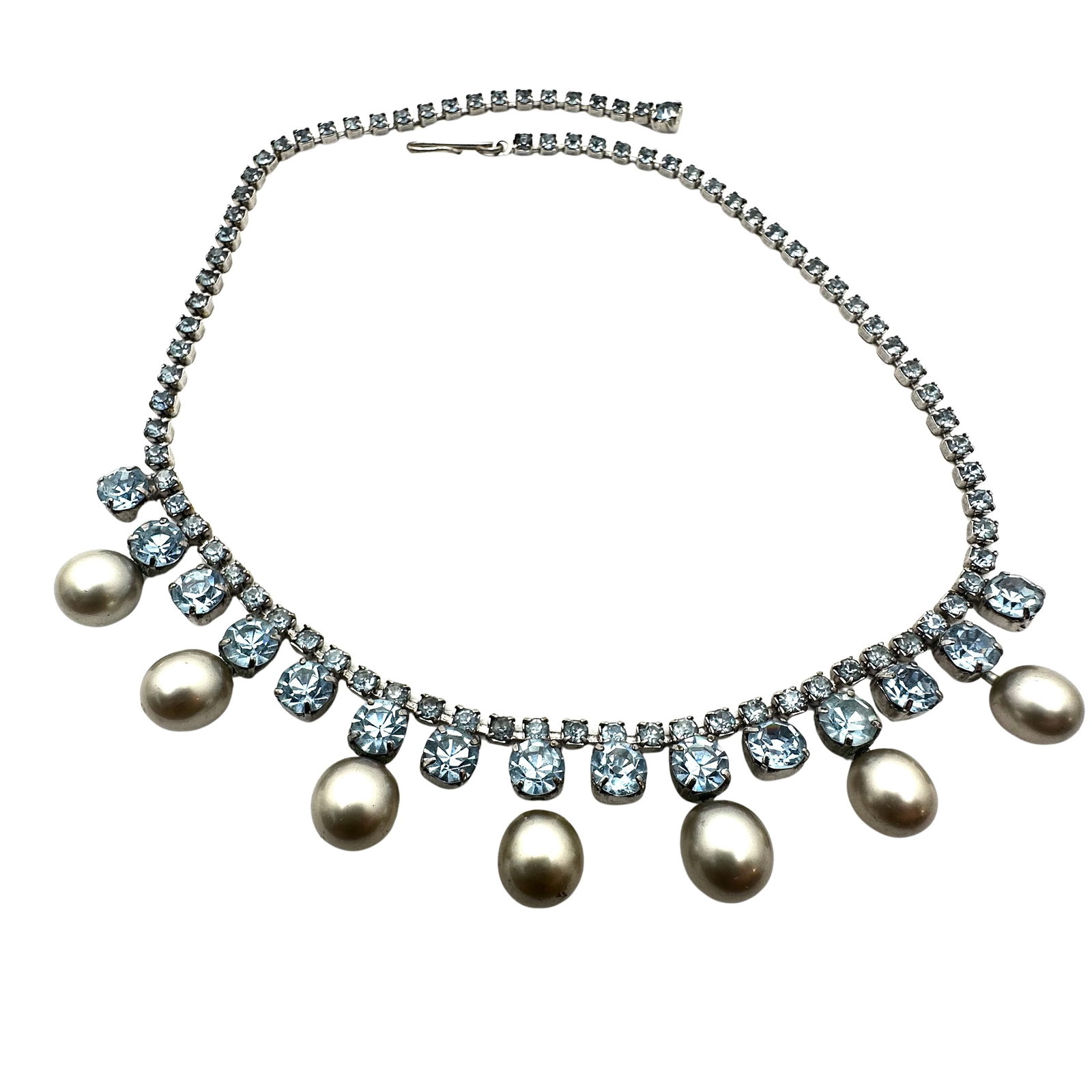 Vintage Faux Pearl Blue Glass Rhinestone Silver Tone Necklace 16 Inch: Vintage Faux Pearl Blue Glass Rhinestone Silver Tone Necklace 16 Inch