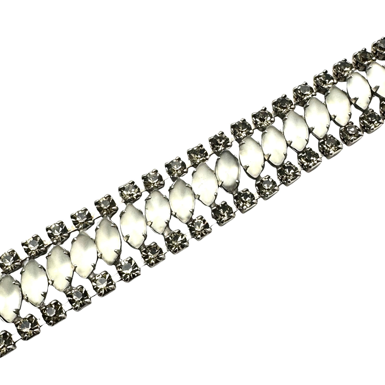 Vintage High End Grey And Satin Glass Silver Tone Bracelet 7 Inch: Vintage High End Grey And Satin Glass Silver Tone Bracelet 7 Inch
