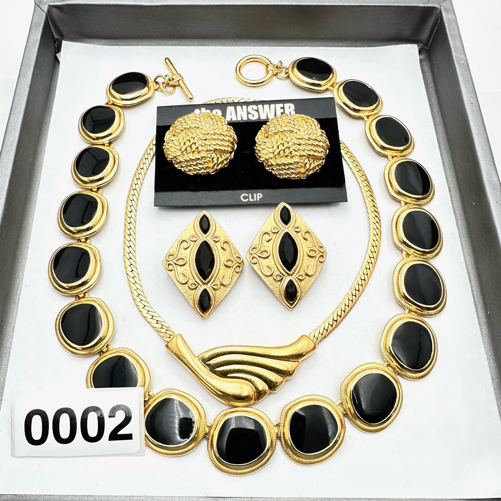 Jewelry Group Lot Vintage 1980s 1990s Era Guy Laroche Earrings Napier Gold Tone Necklace Black (1 of 2)