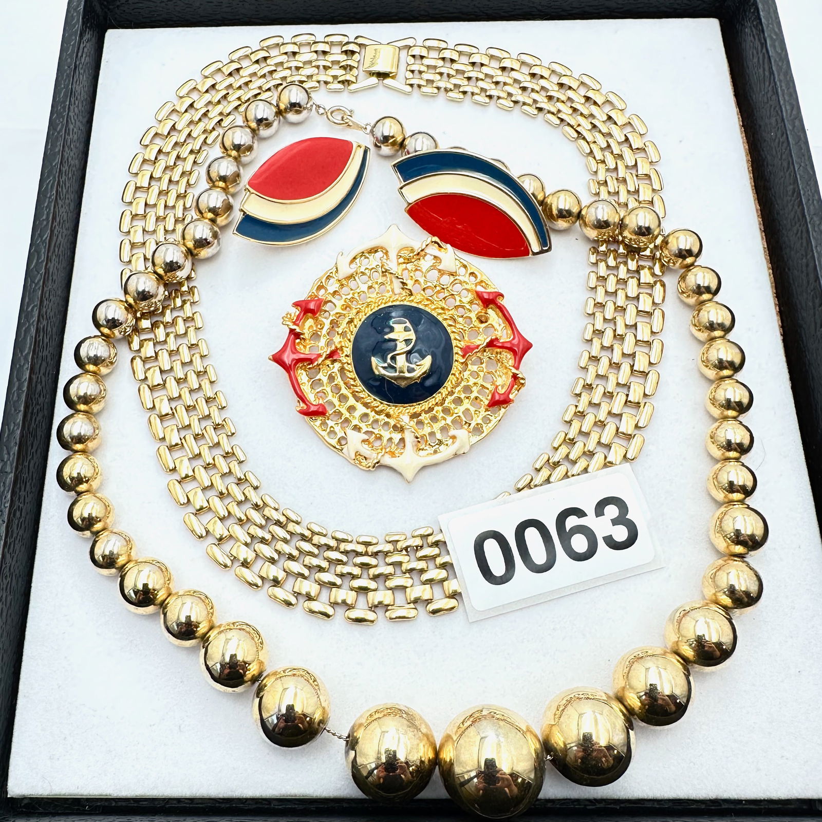 Jewelry Group Lot Vintage Gold Tone Bead Necklace Wide Chain Necklace Red White Blue Enamel Brooch (1 of 2)