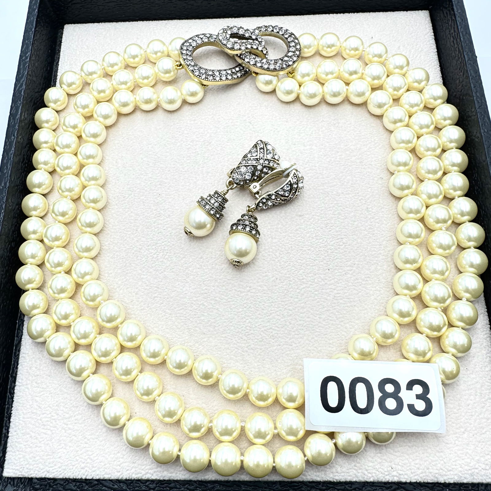 Jewelry Group Lot Heidi Daus Cream Glass Pearls Clear Crystal 3 Strand Necklace Clip Earrings: Jewelry Group Lot Heidi Daus Cream Glass Pearls Clear Crystal 3 Strand Necklace Clip Earrings