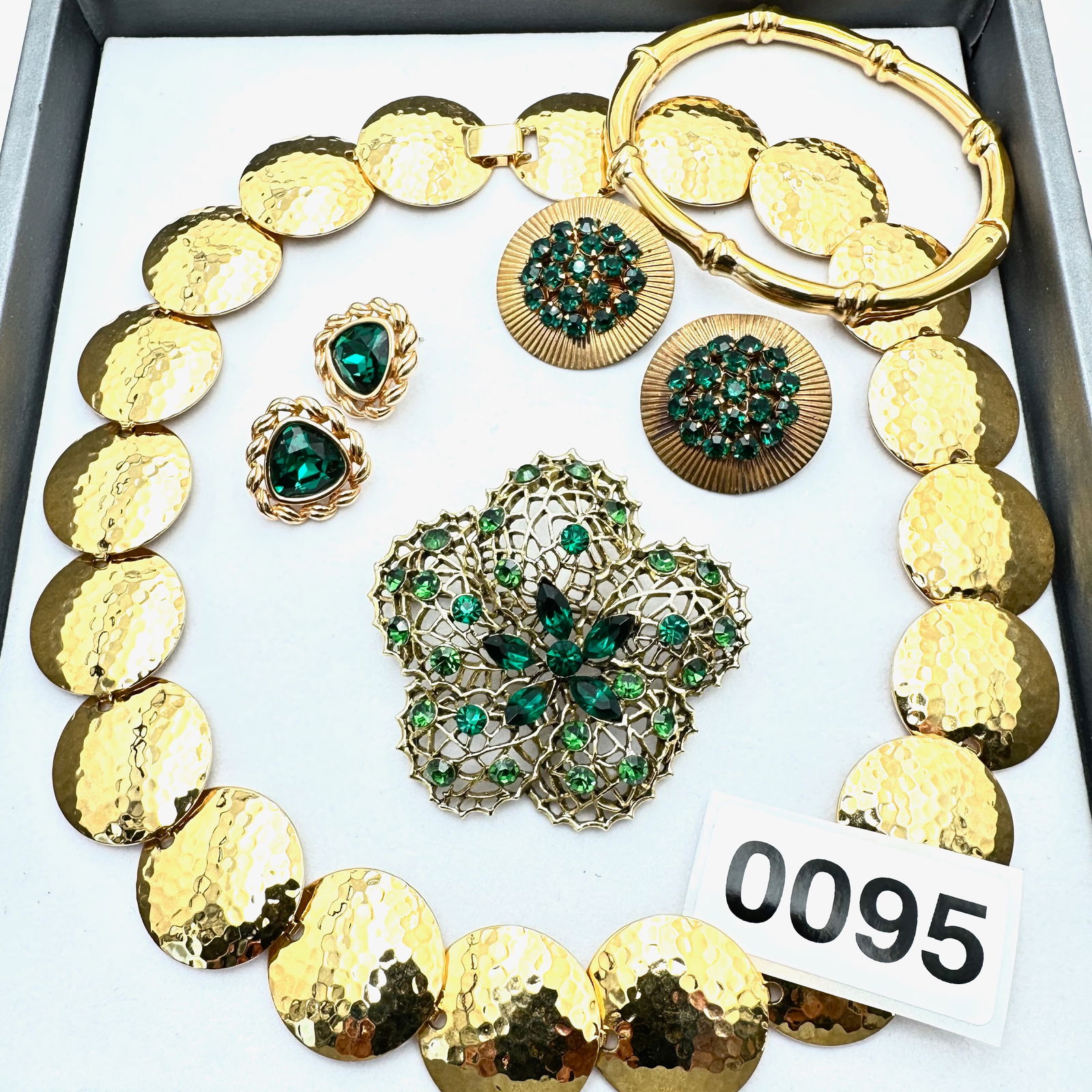Jewelry Group Lot Swarovski Green Earrings Napier Earrings Hammered Gold Tone Choker Necklace Hinged (1 of 2)