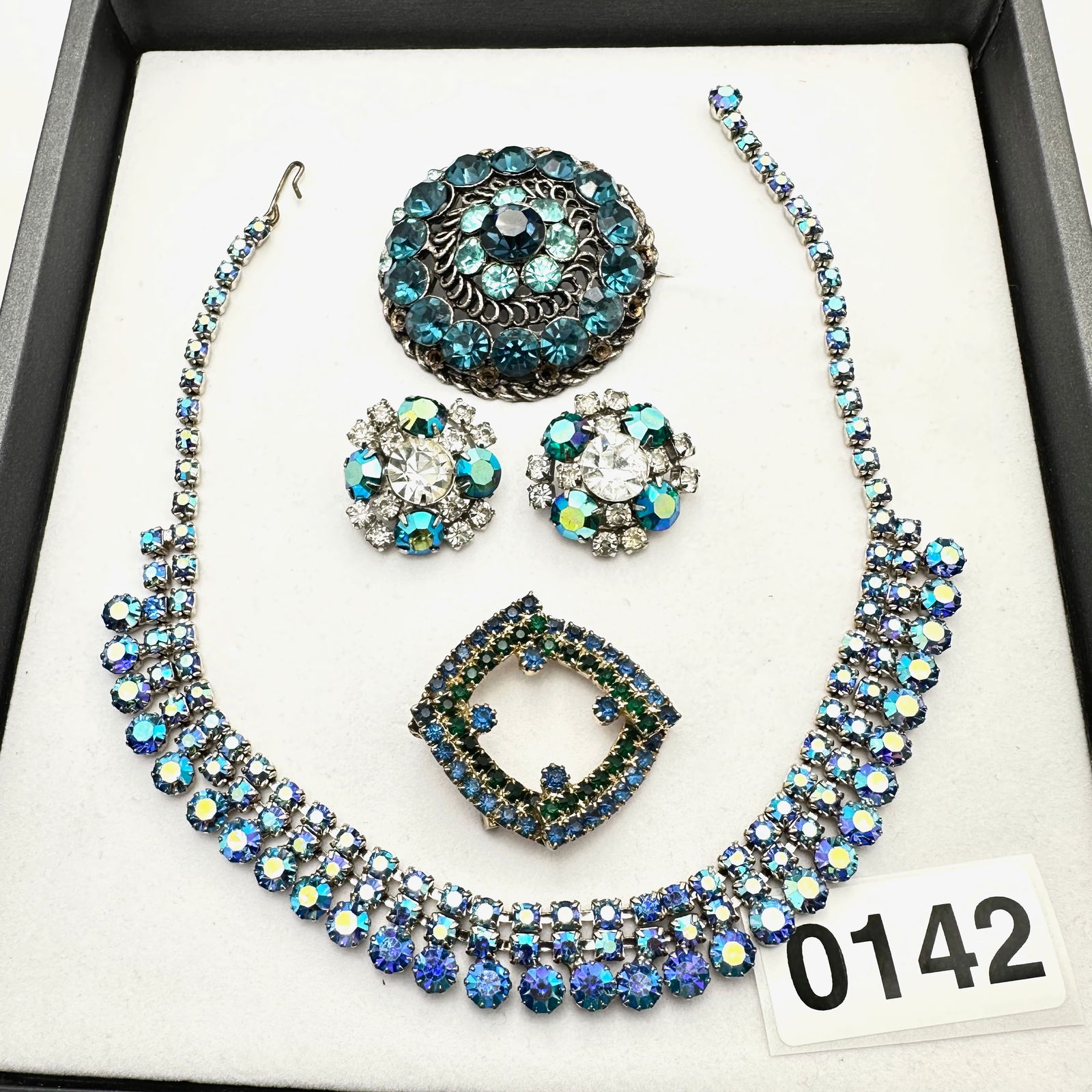 Jewelry Group Lot Vintage Blue Rhinestone Necklace Brooches Clip Earrings: Jewelry Group Lot Vintage Blue Rhinestone Necklace Brooches Clip Earrings