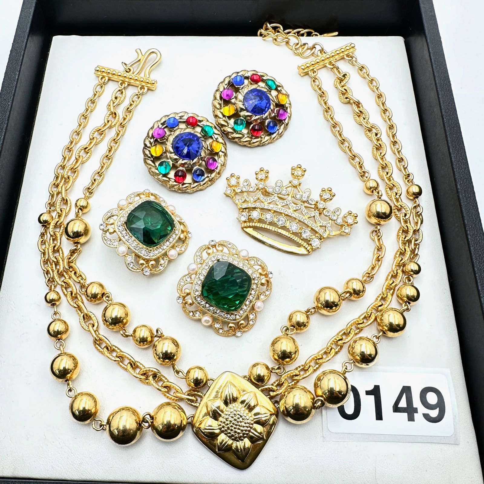 Jewelry Group Lot Vintage Liz Claiborne Necklace Multicolor Glass Rhinestone Earrings Crown Brooch: Jewelry Group Lot Vintage Liz Claiborne Necklace Multicolor Glass Rhinestone Earrings Crown Brooch Pin