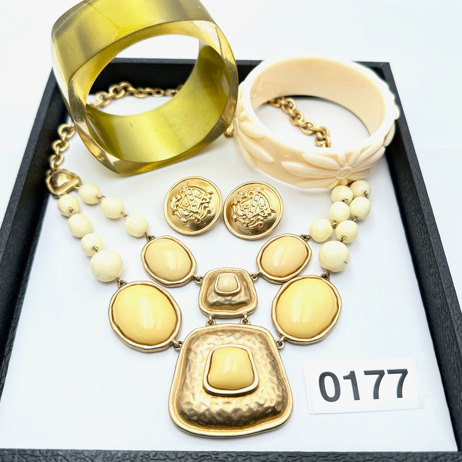 Jewelry Group Lot Vintage Matte Gold Tone Crest Clip Earrings Wide Lucite Bangles Statement Necklace: Jewelry Group Lot Vintage Matte Gold Tone Crest Clip Earrings Wide Lucite Bangles Statement Necklace