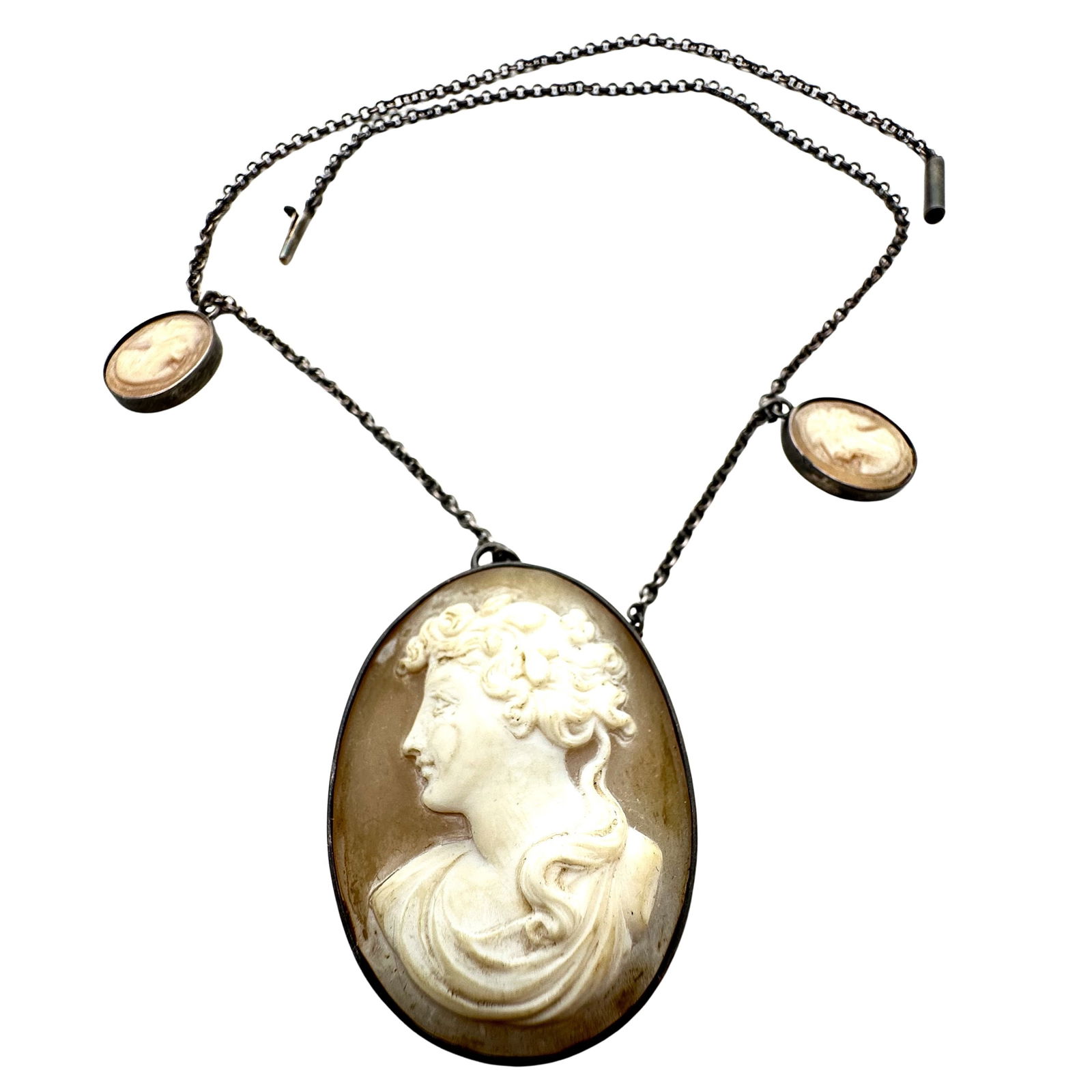 Vintage Carved Shell Cameo Sterling Silver Pendant Necklace 16 Inch: Vintage Carved Shell Cameo Sterling Silver Pendant Necklace 16 Inch