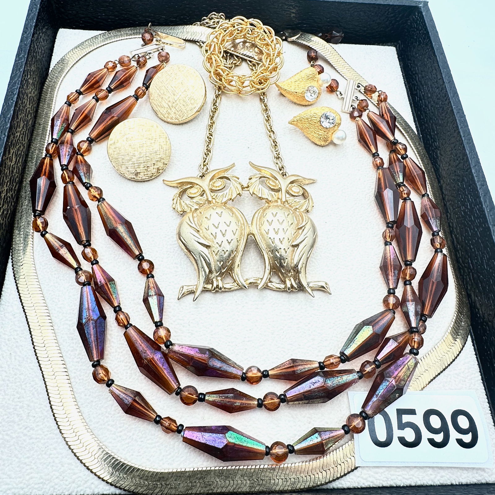 Vintage Jewelry Group Lot Vintage Amber Lucite Necklace Gold tone Owl Pendant Monet Marvella: Vintage Jewelry Group Lot Vintage Amber Lucite Necklace Gold tone Owl Pendant Monet Marvella Earrings