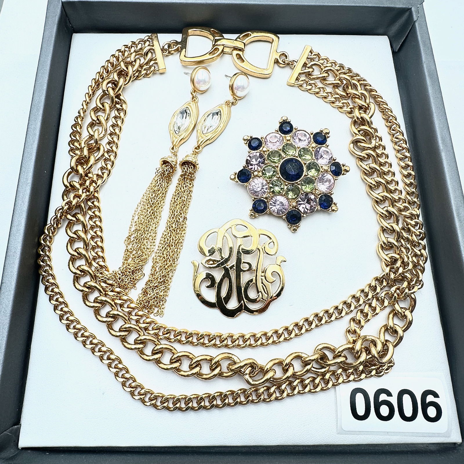 Vintage Jewelry Group Lot Vintage Gold Tone Ralph Lauren Necklace Brooches and Pierced Earrings: Vintage Jewelry Group Lot Vintage Gold Tone Ralph Lauren Necklace Brooches and Pierced Earrings