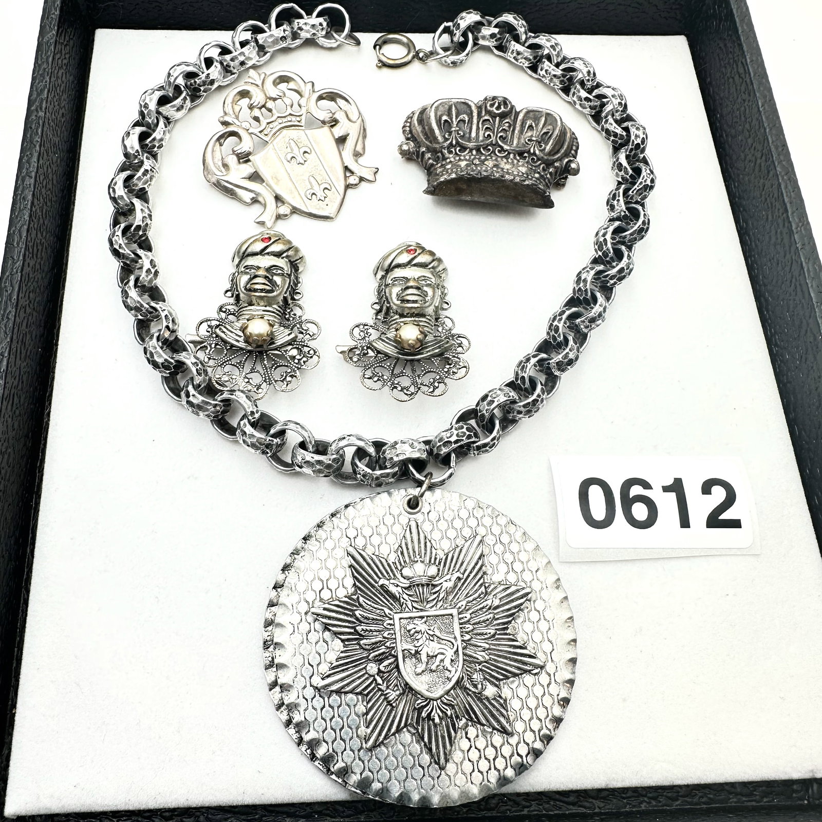 Vintage Jewelry Group Lot Vintage Heraldic Shield Crown Necklaces Brooches Silver Tone (1 of 2)