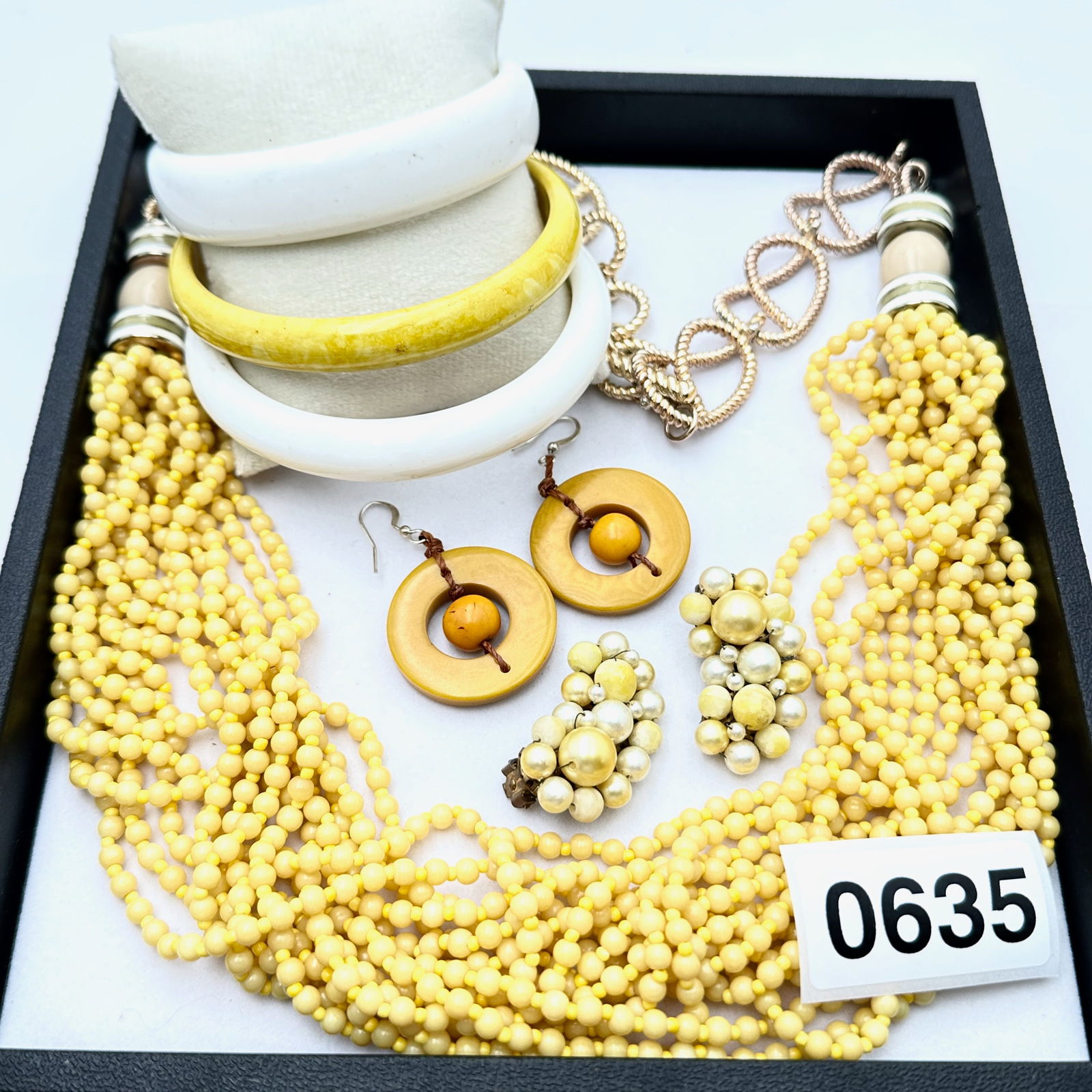 Vintage Jewelry Group Lot Retro Yellow Bangle Bracelets Statement Necklace Coordinating Earrings (1 of 2)