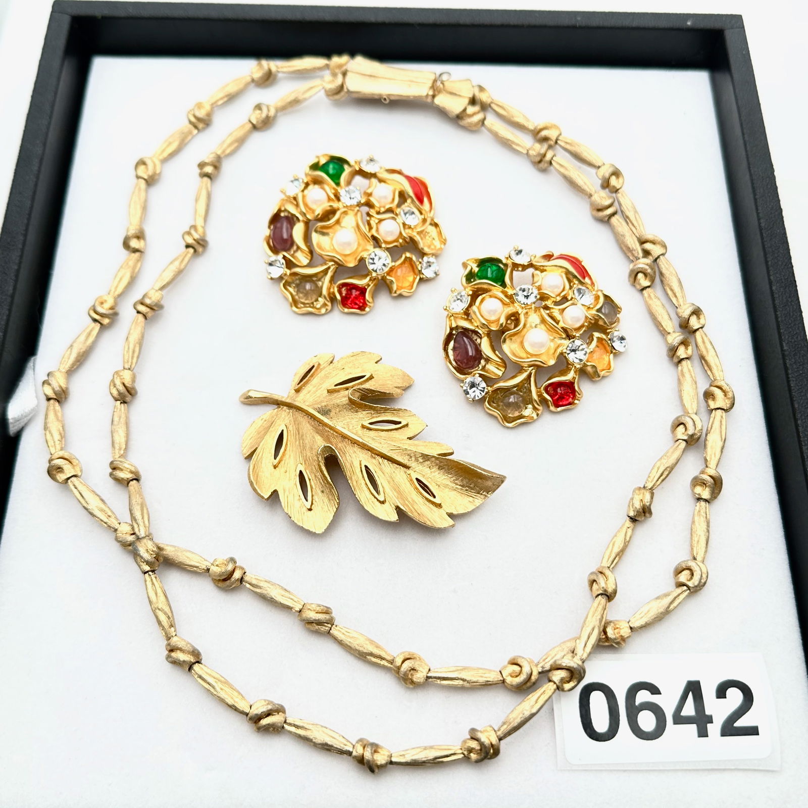 Vintage Jewelry Group Lot Vintage BSK Brooch Multicolor Clip Earrings Gold Tone Necklace (1 of 2)