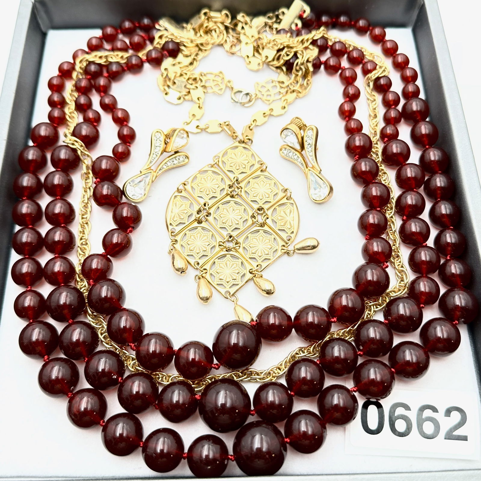 Vintage Jewelry Group Lot Amber Lucite Bead Necklace Gold Pendant Necklace Clear Crystal Earrings: Vintage Jewelry Group Lot Amber Lucite Bead Necklace Gold Pendant Necklace Clear Crystal Earrings