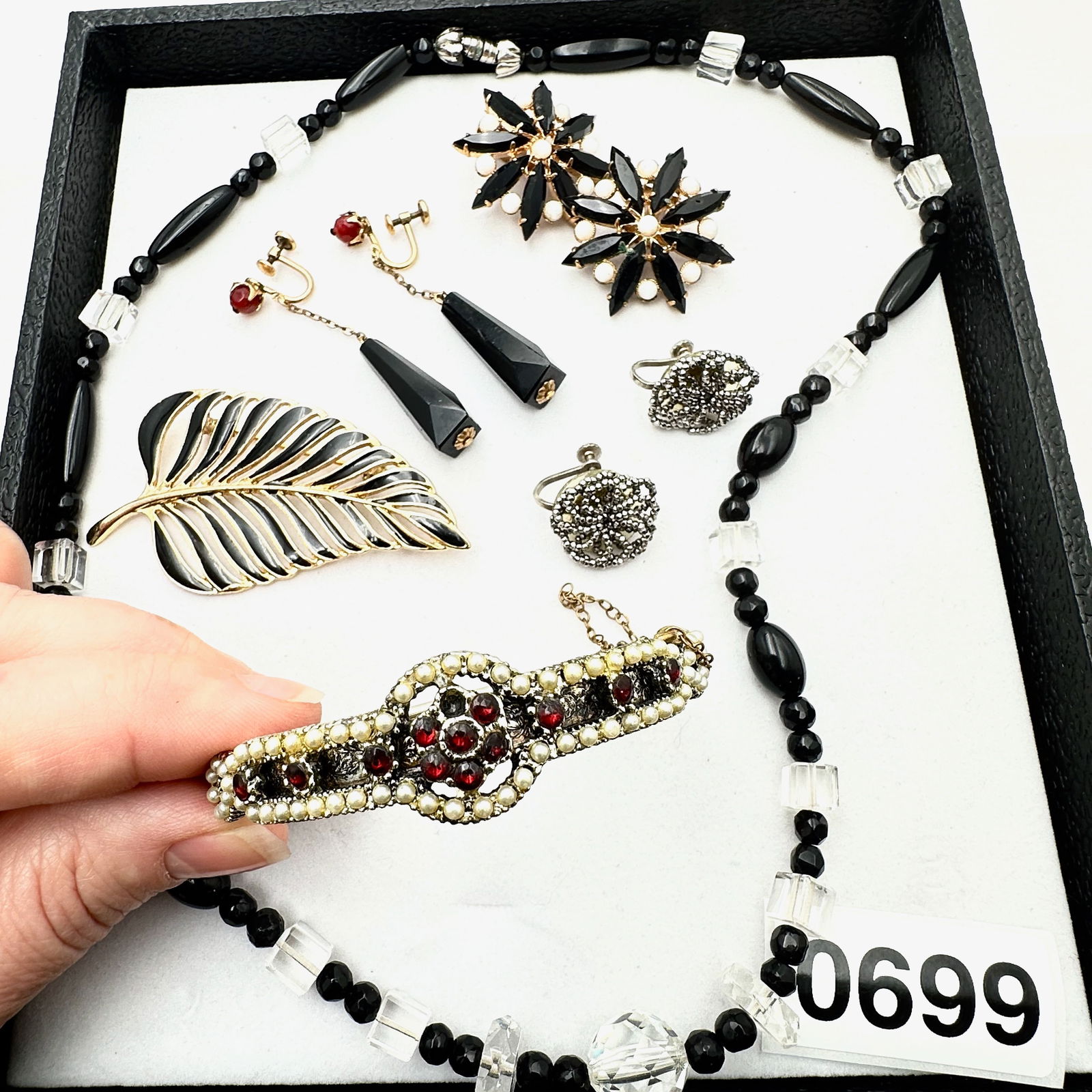 Vintage Jewelry Group Lot Black Glass Necklace Brooches Clip Earrings Bracelets: Vintage Jewelry Group Lot Black Glass Necklace Brooches Clip Earrings Bracelets