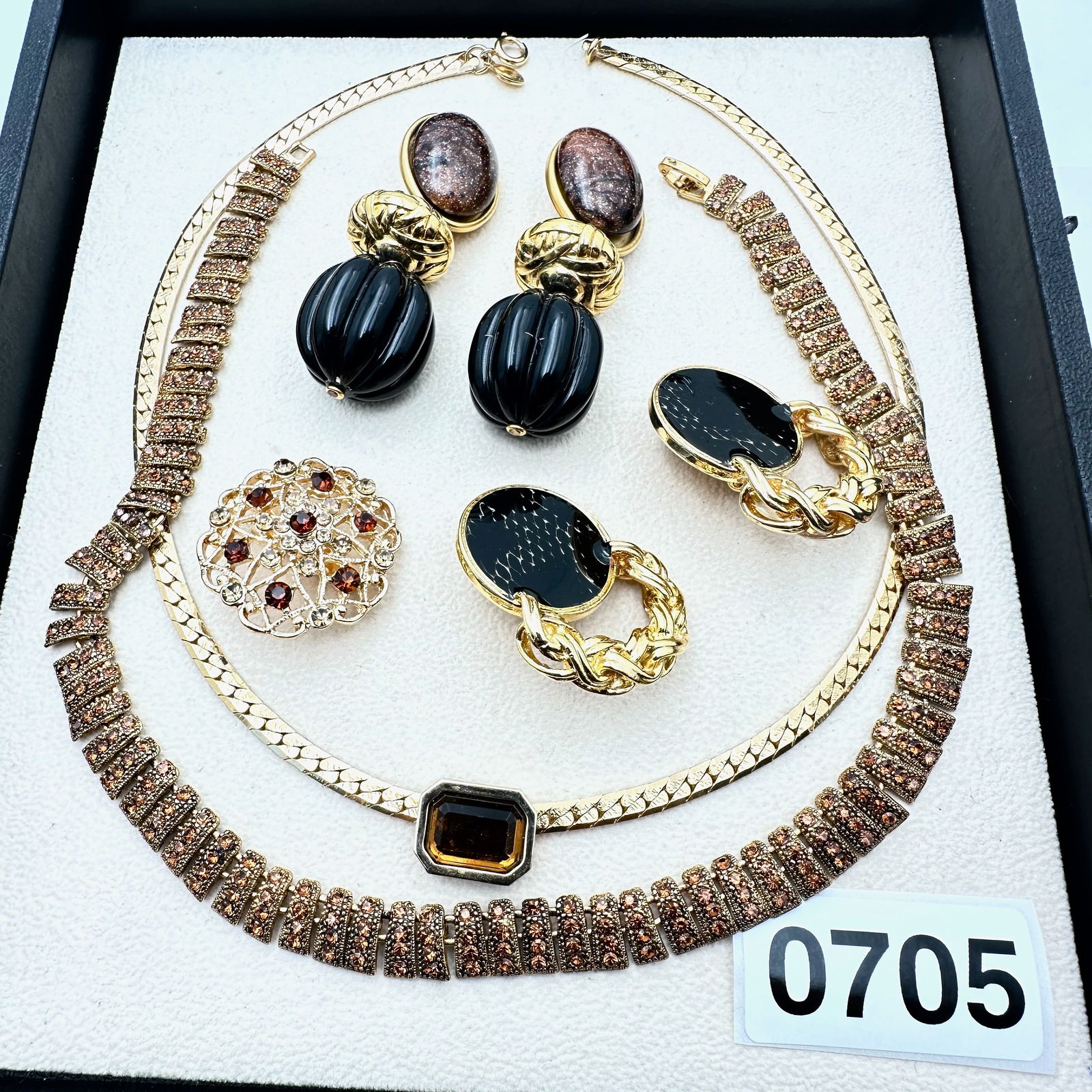 Vintage Jewelry Group Lot Amber Colored Glass Rhinestone Necklace And Coordinating Clip Earrings (1 of 2)