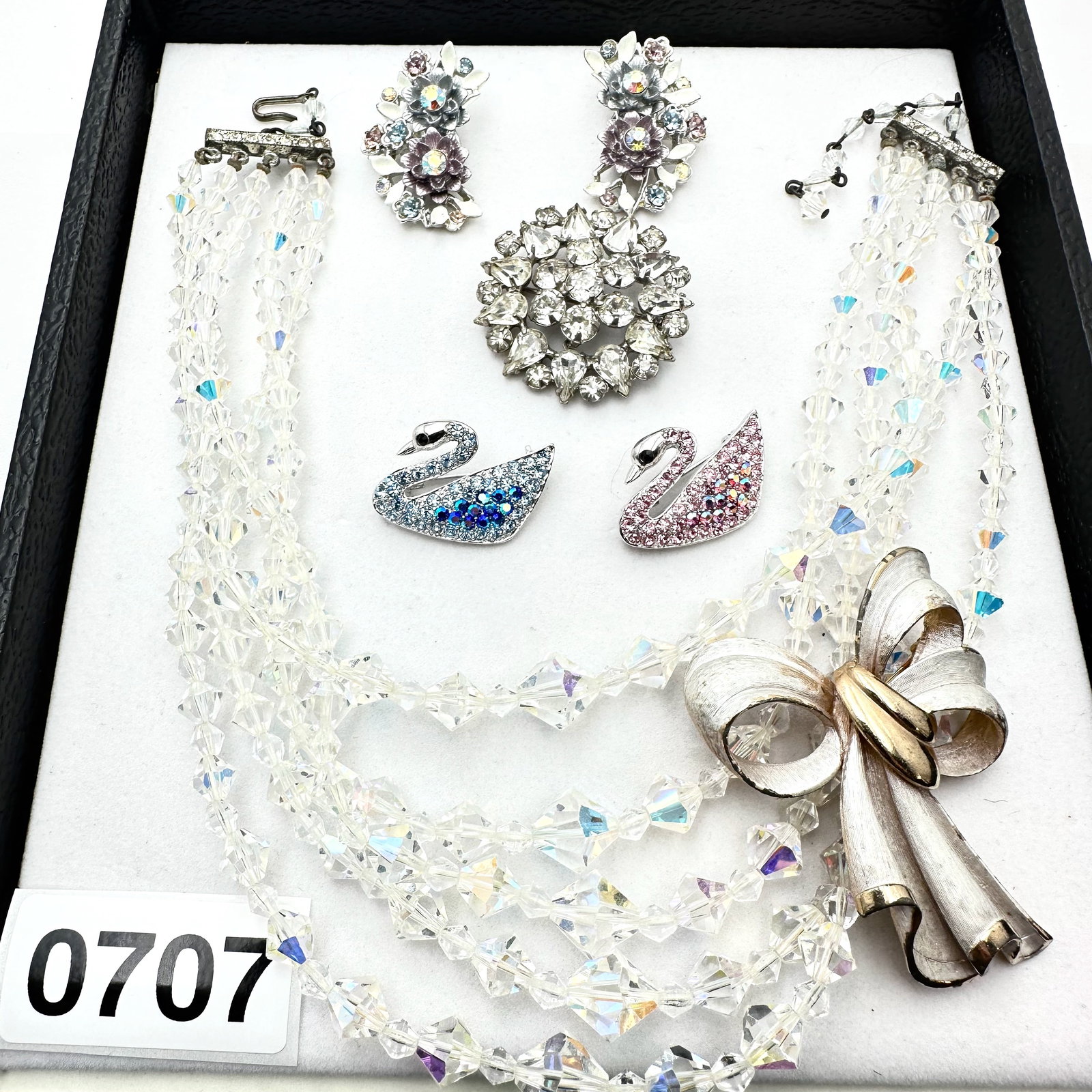 Vintage Jewelry Group Lot Aurora Borealis Necklace Rhinestone Swan Brooches Enamel Bow Brooch: Vintage Jewelry Group Lot Aurora Borealis Necklace Rhinestone Swan Brooches Enamel Bow Brooch