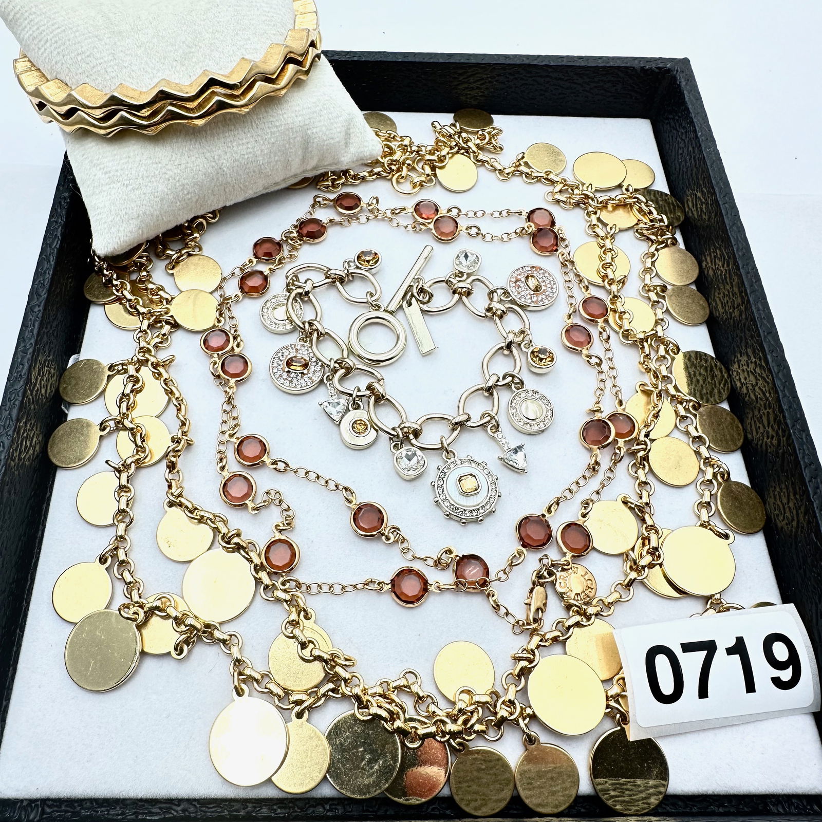 Vintage Jewelry Group Lot Amber Crystal Necklace Gold Tone Charm Bracelet And Bangle Bracelets (1 of 2)