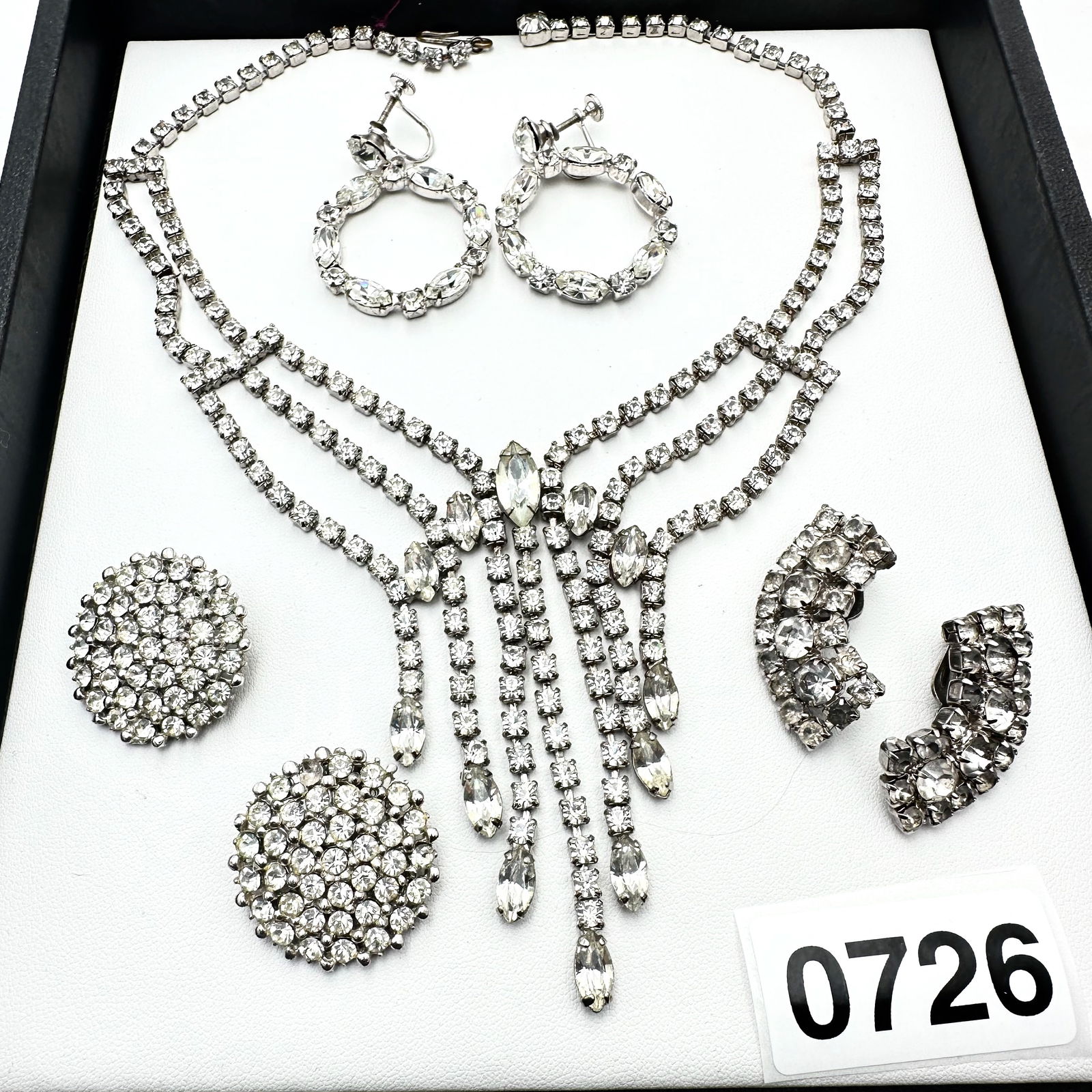 Vintage Jewelry Group Lot Clear Glass Rhinestone Silver Necklace and Earrings: Vintage Jewelry Group Lot Clear Glass Rhinestone Silver Necklace and Earrings