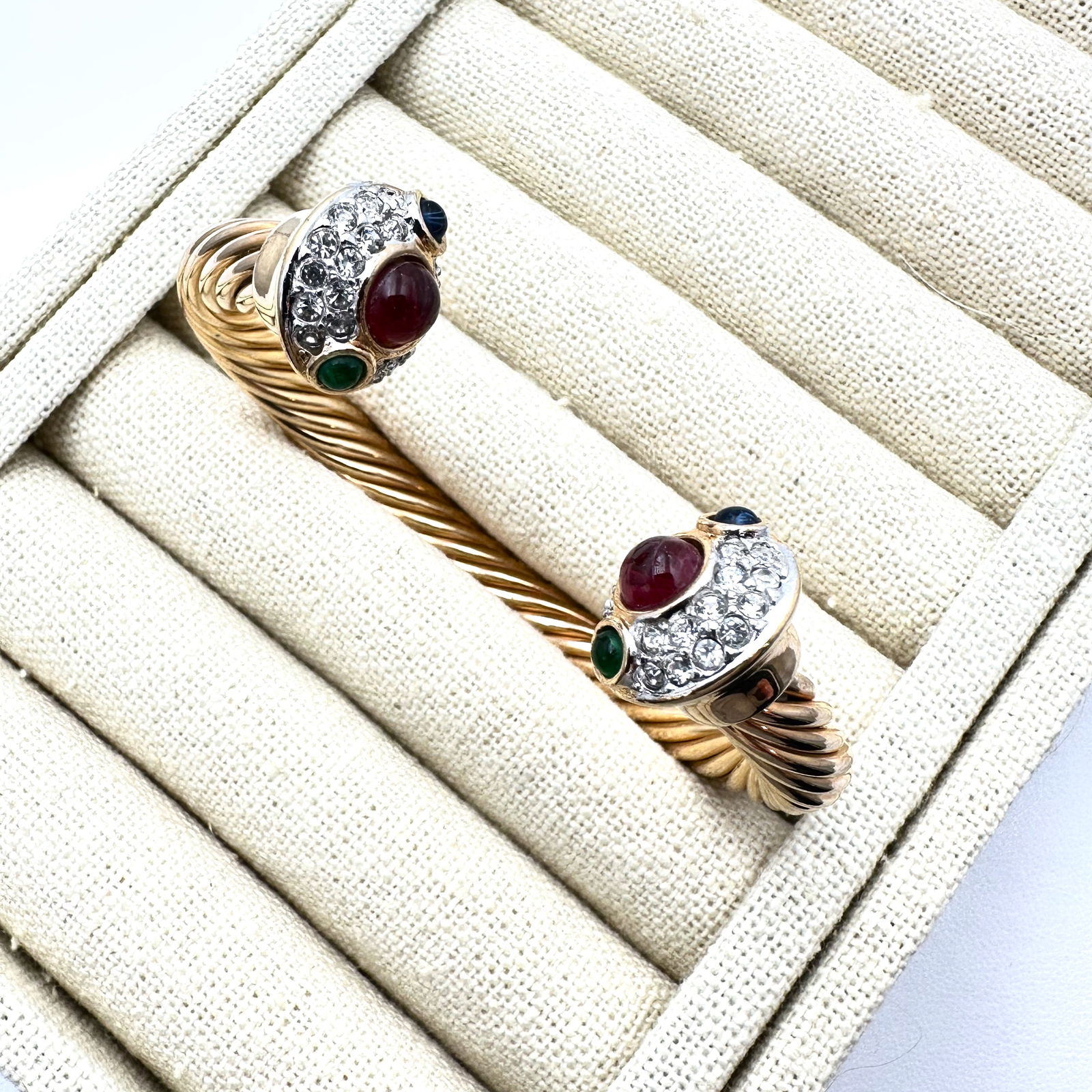 Vintage Unsigned Designer Gripoix Jewel Tone Cabochon Clear Crystal Gold Tone Cable Cuff Bracelet (1 of 2)