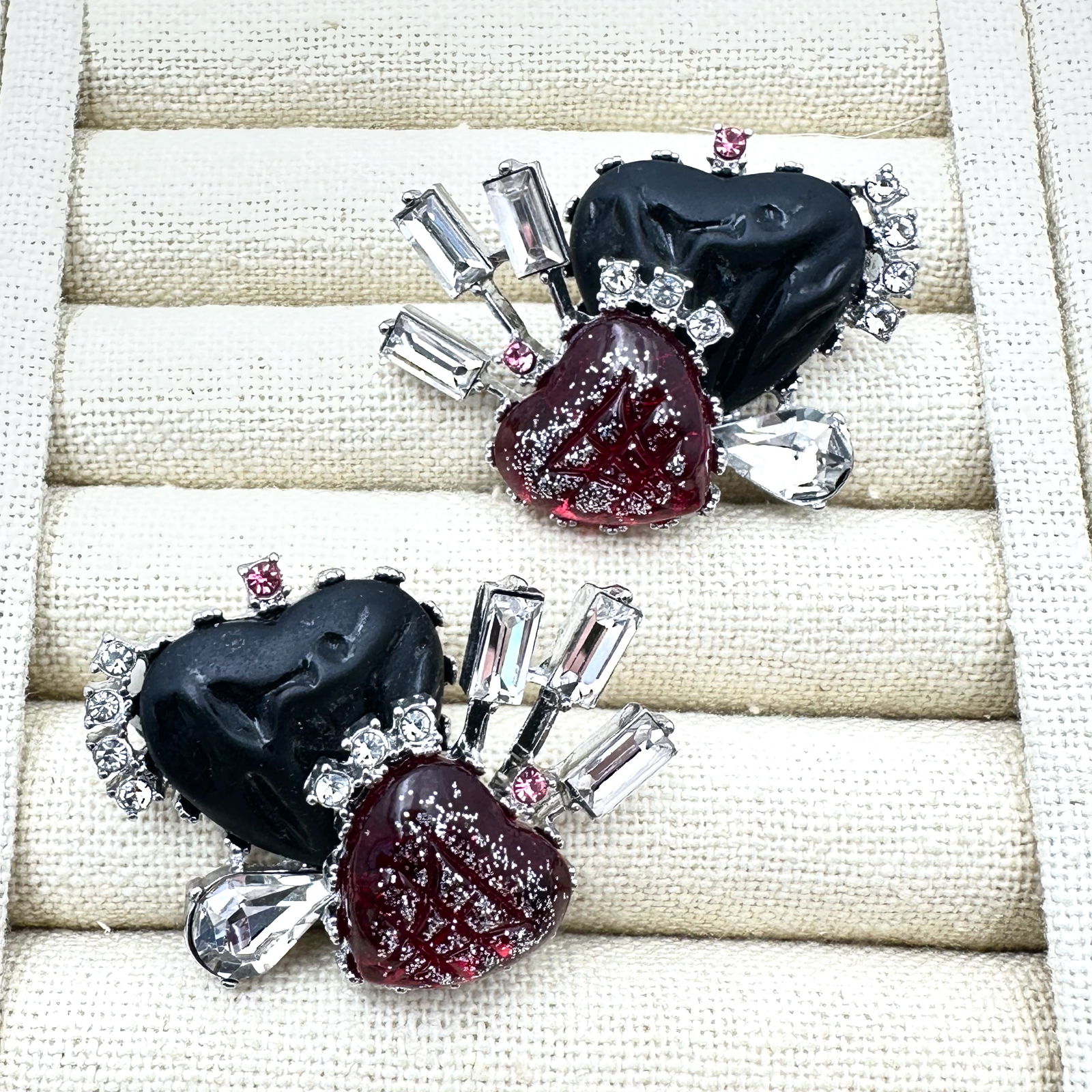 Red Black Heart Clear Rhinestone Silver Tone Clip Earrings 2 Inch (1 of 2)