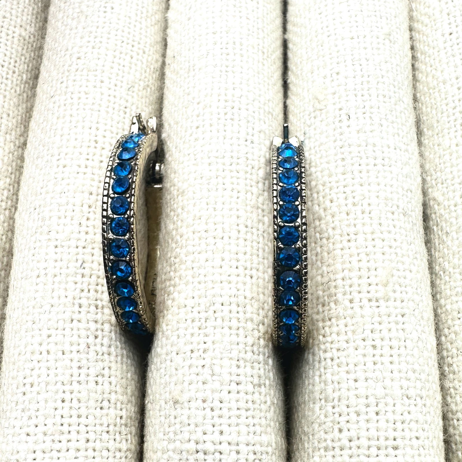 Heidi Daus Blue Crystal 1 Inch Pierced Hoop Gold Tone Earrings (1 of 2)