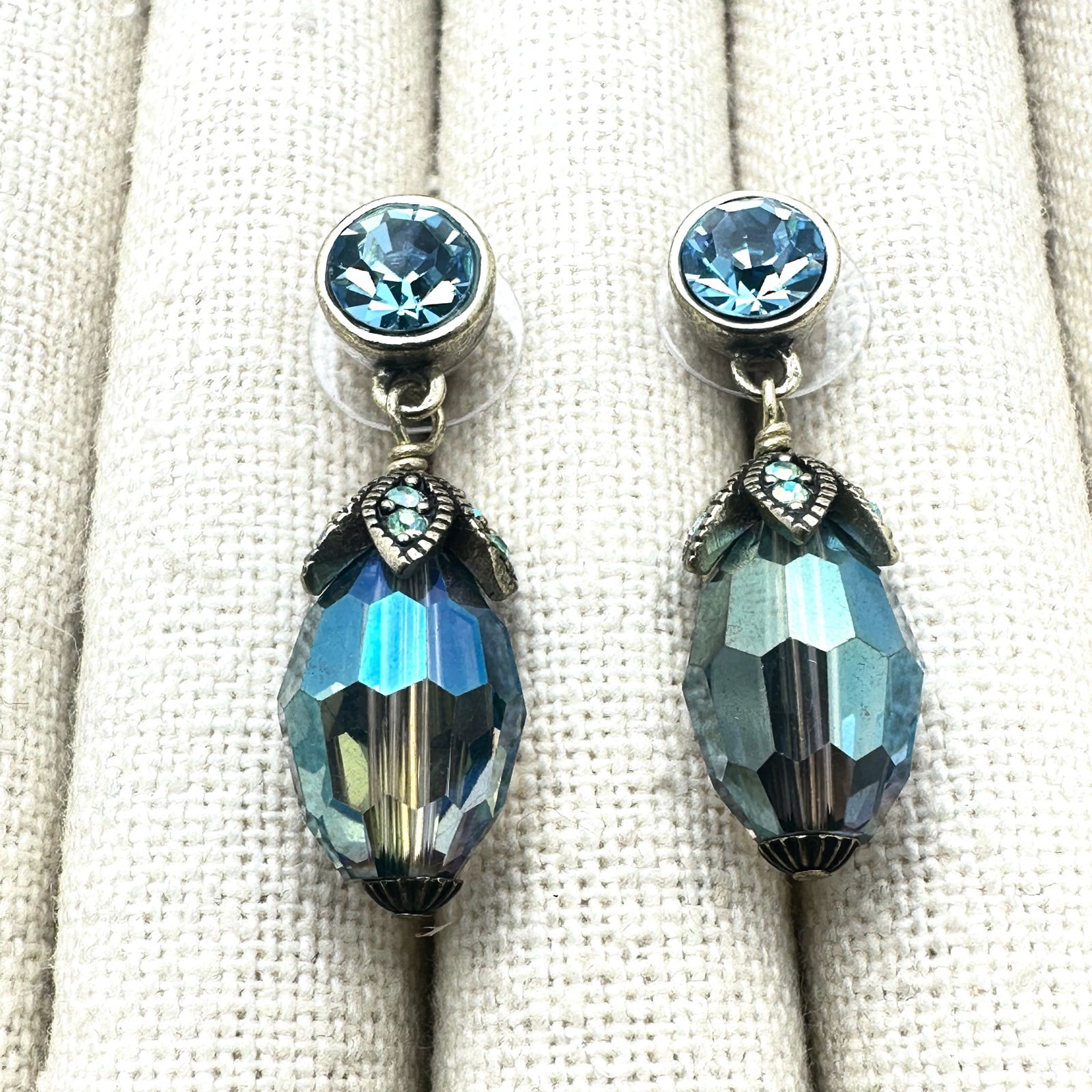 Heidi Daus Blue Crystal Bronze Tone Chandelier Pierced Earrings 1.25 Inch: Heidi Daus Blue Crystal Bronze Tone Chandelier Pierced Earrings 1.25 Inch