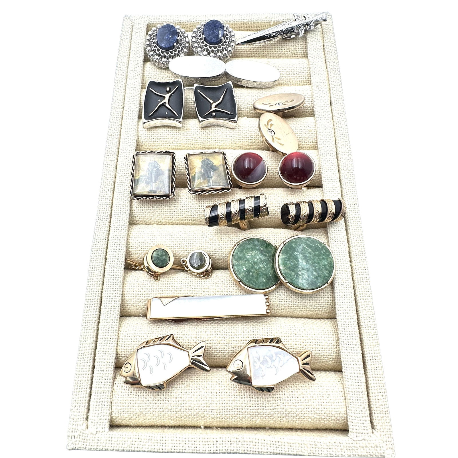 Vintage Jewely Group of Cuff Links Green Jade Pearl Fish Portrait Rhinestone Lapis Lazuli (1 of 2)