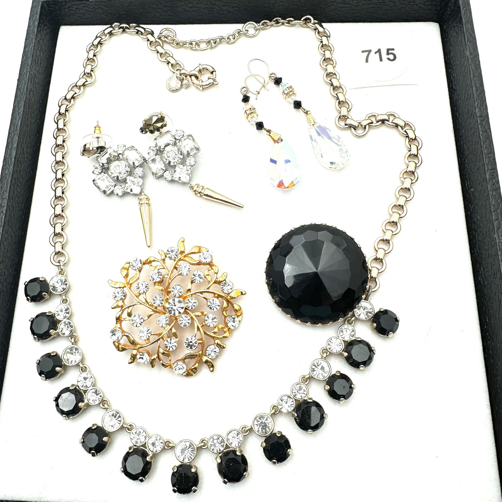 Vintage Jewelry Group Black and Clear Rhinestone Crystal necklace Earrings and Brooches: Vintage Jewelry Group Black and Clear Rhinestone Crystal necklace Earrings and Brooches