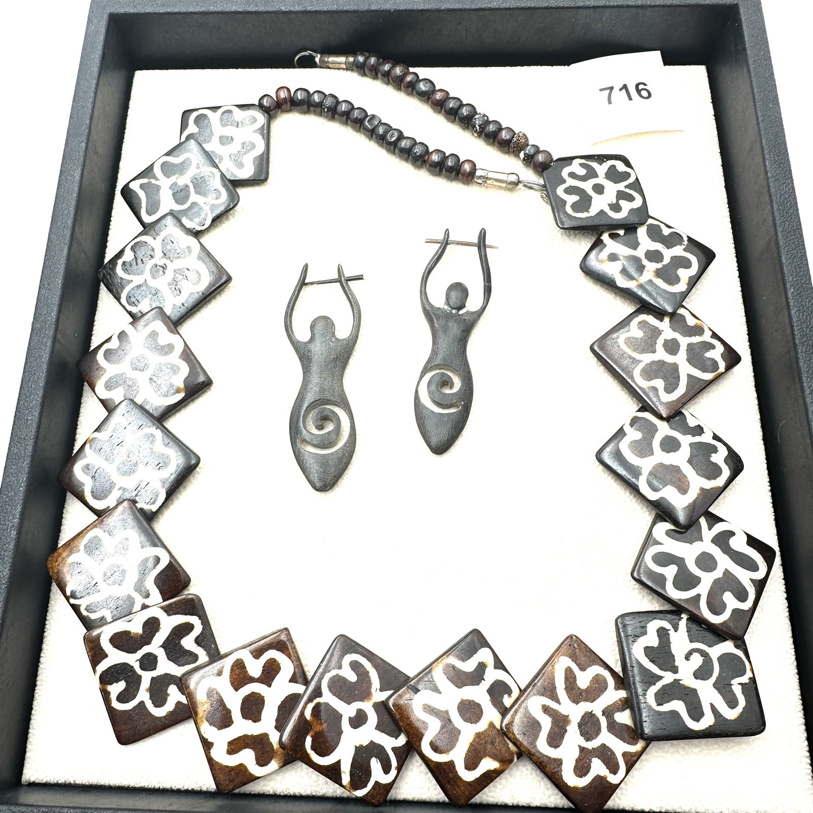 Vintage Jewelry Group Artisan Carved Wood Necklace and Earrings (1 of 2)