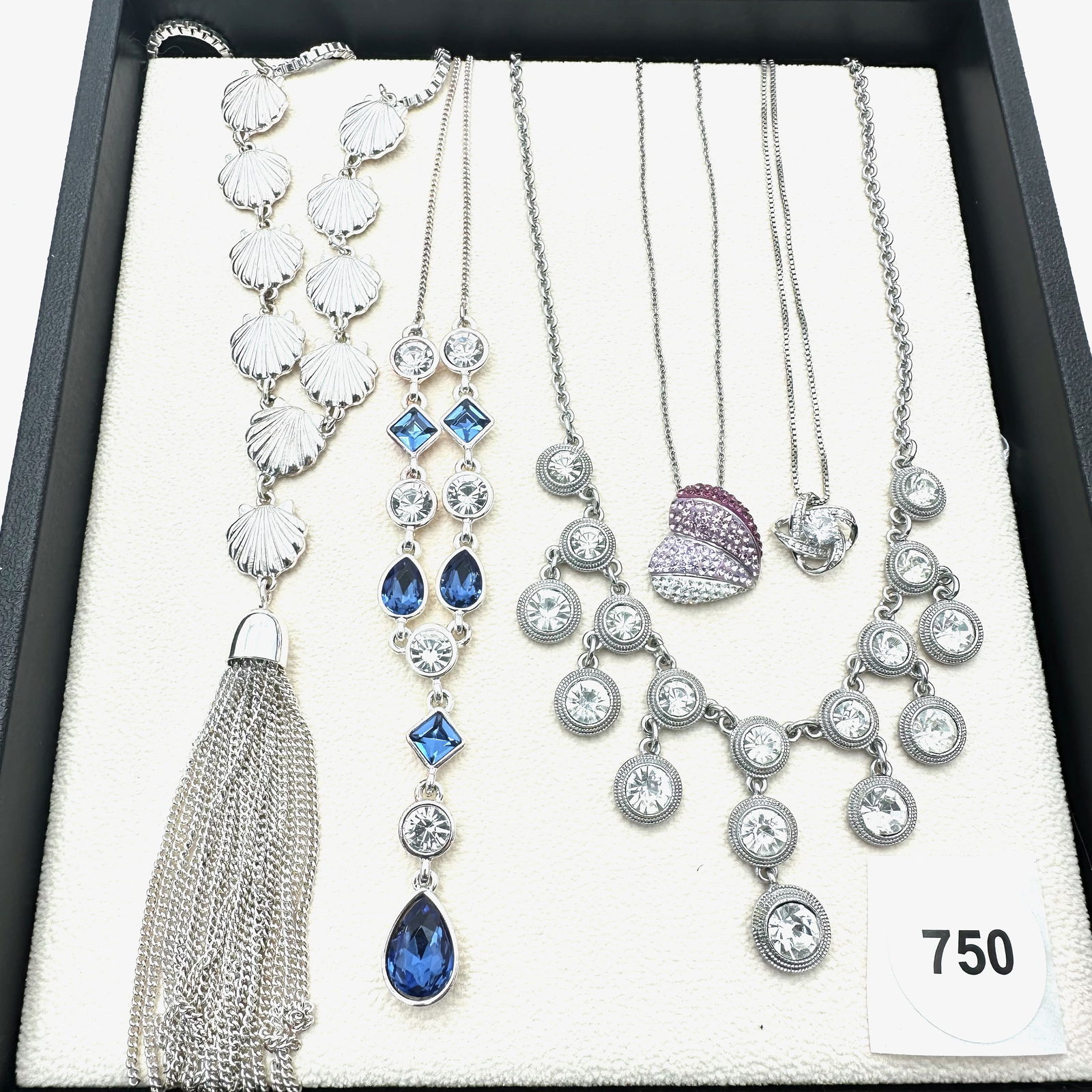 Vintage Jewelry Group Silver Tone Crystal Designer Look Heart Pendant: Vintage Jewelry Group Silver Tone Crystal Designer Look Heart Pendant