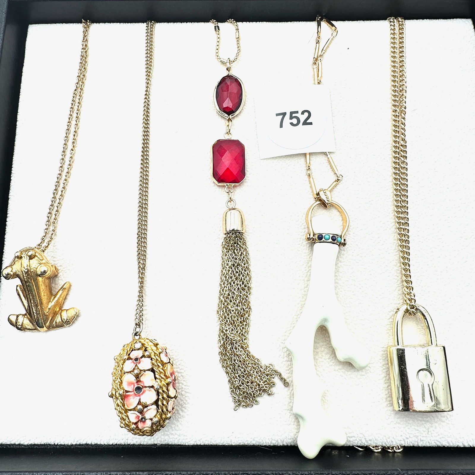 Vintage Jewelry Group Gold Tone Pendant Necklaces Enamel Flower Egg Museum Frog (1 of 2)