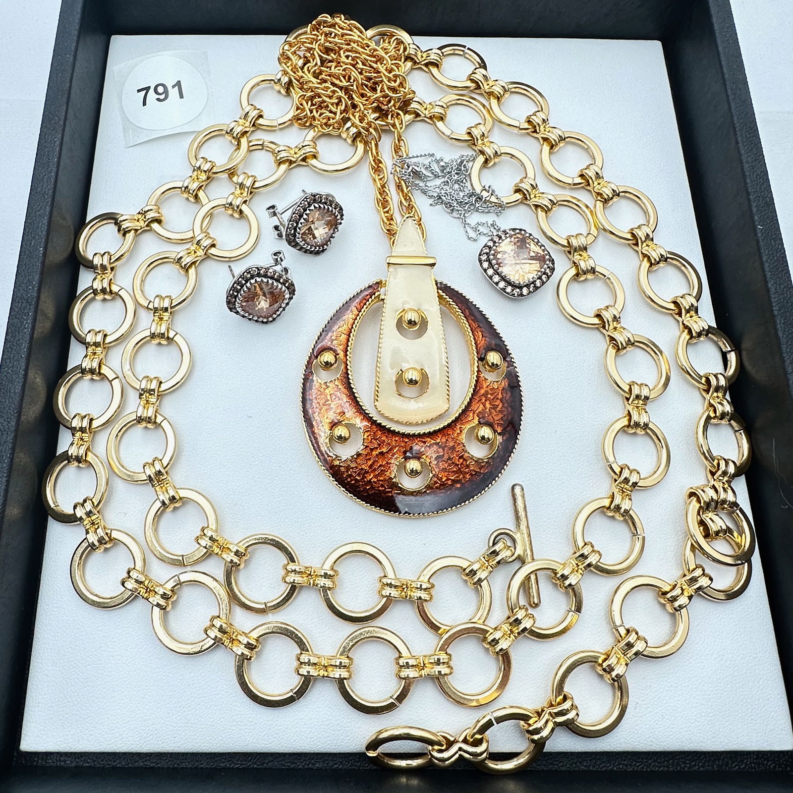 Vintage Jewelry Group Gold Tone Belt or Long Necklace Enamel Pendant Necklace Crystals (1 of 2)