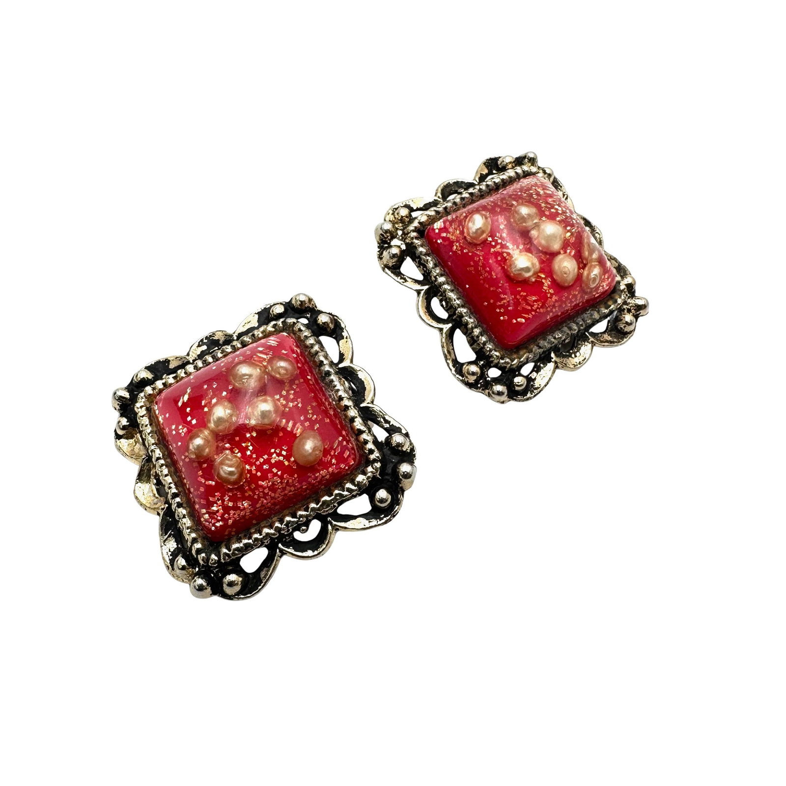 Vintage Selro Selini Red Confetti Lucite Gold Tone Clip Earrings: Vintage Selro Selini Red Confetti Lucite Gold Tone Clip Earrings