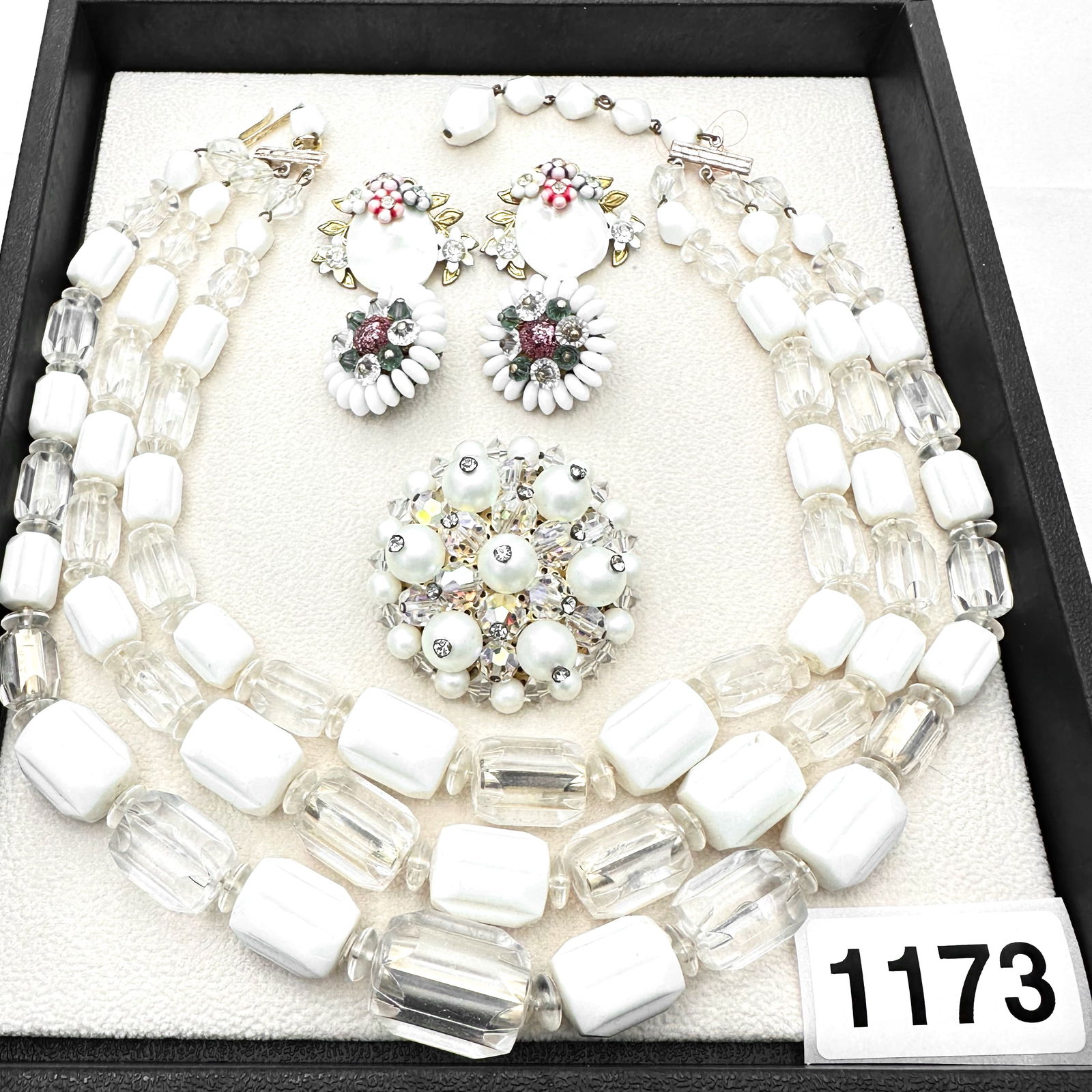 Vintage Jewelry Group Lot (1 of 2)