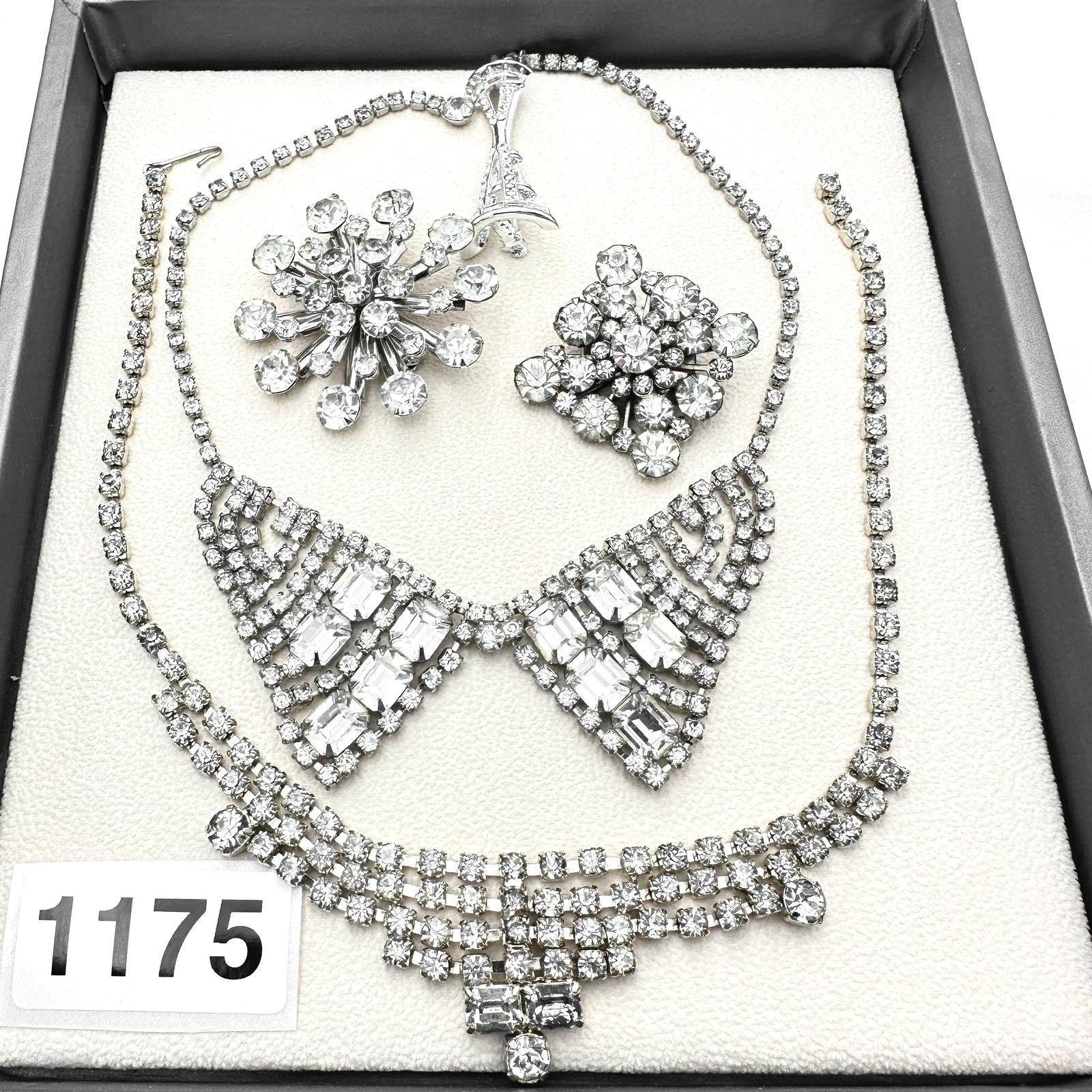 Vintage Jewelry Group Lot: Vintage Jewelry Group Lot