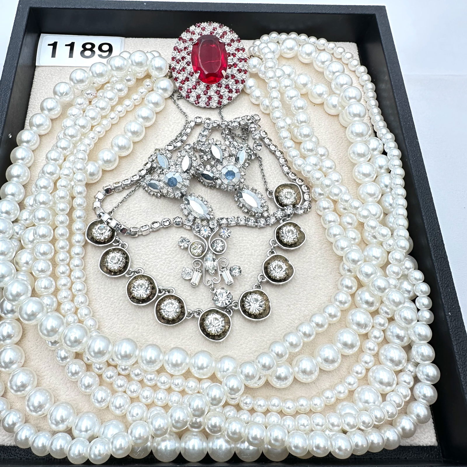 Vintage Jewelry Group Lot: Vintage Jewelry Group Lot