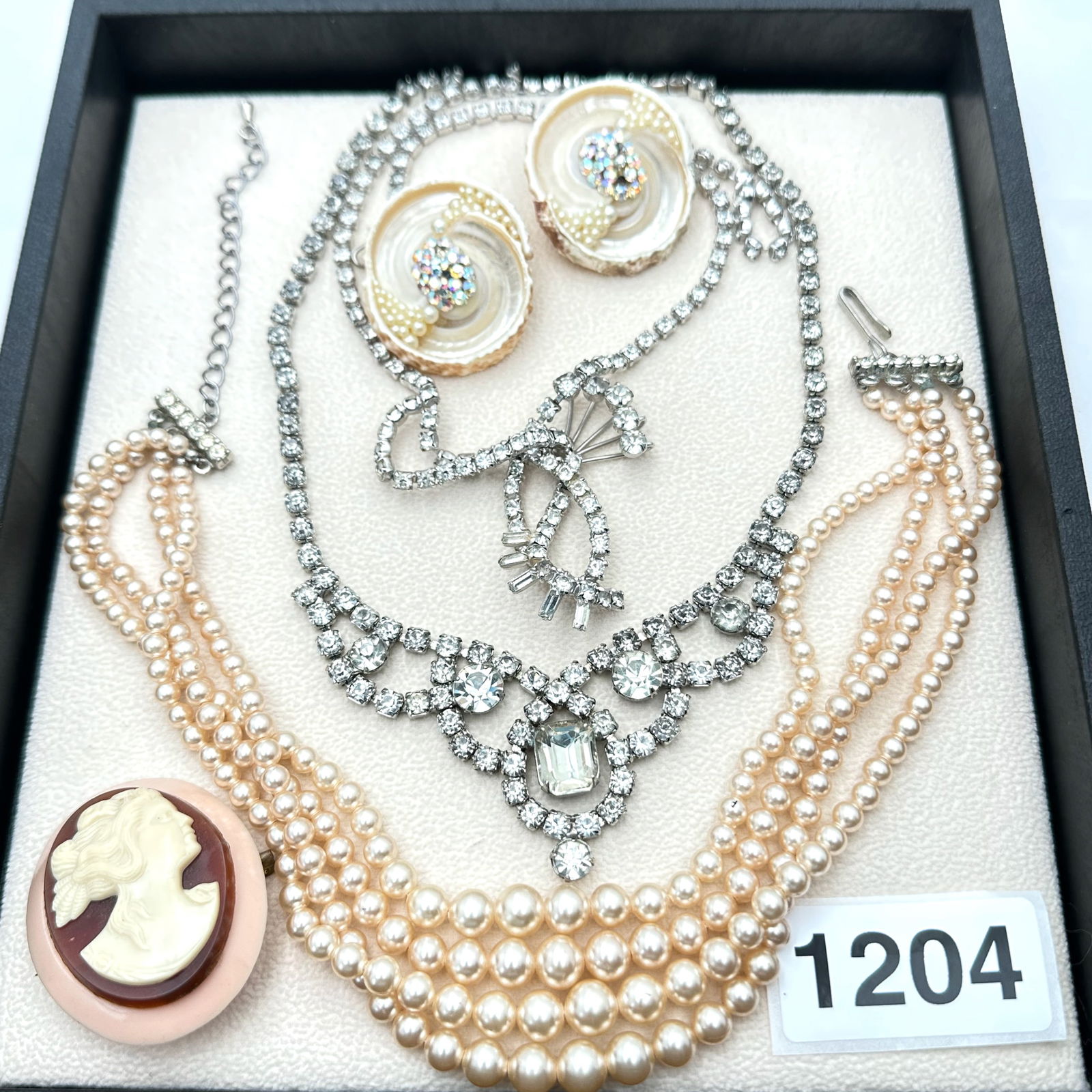 Vintage Jewelry Group Lot (1 of 2)