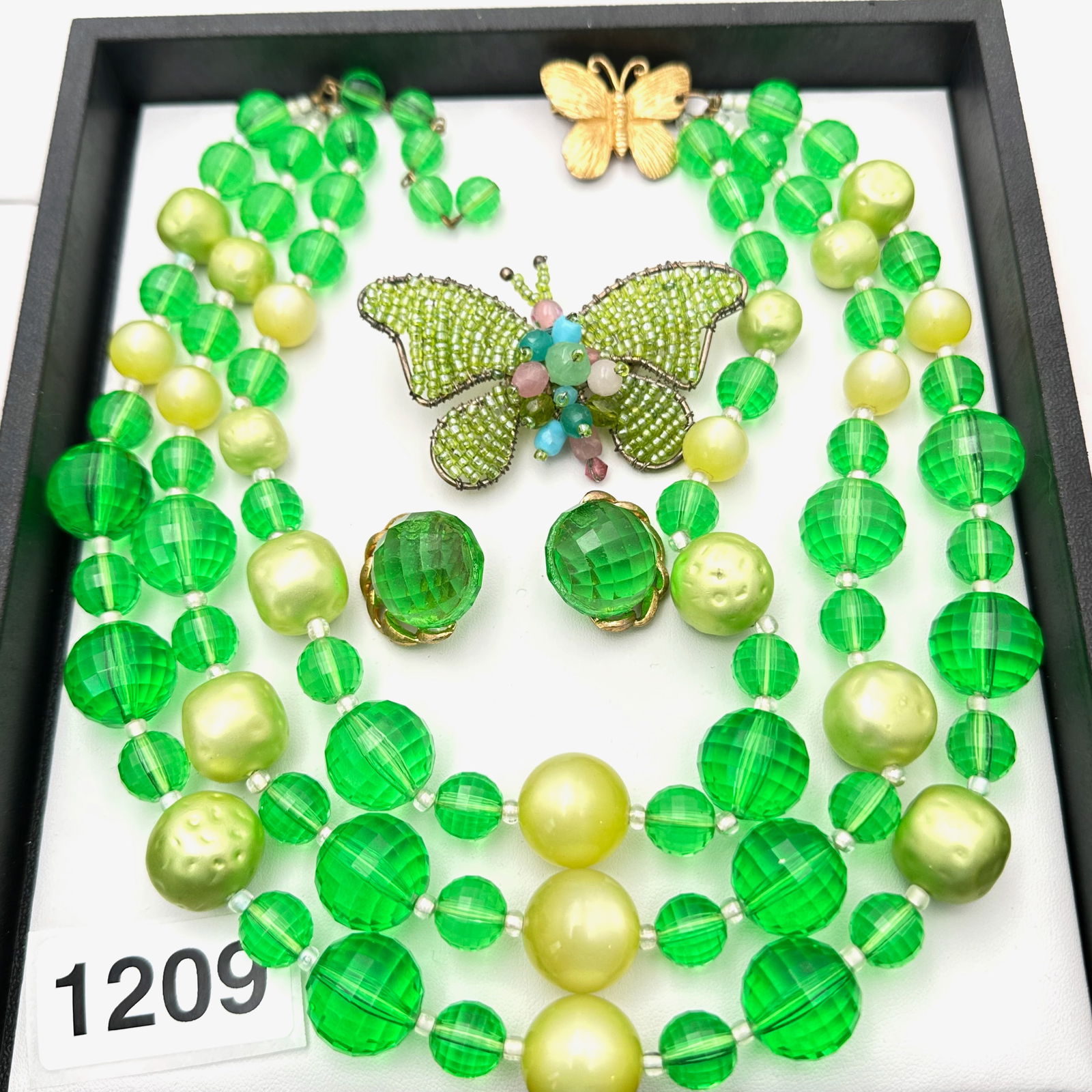 Vintage Jewelry Group Lot: Vintage Jewelry Group Lot