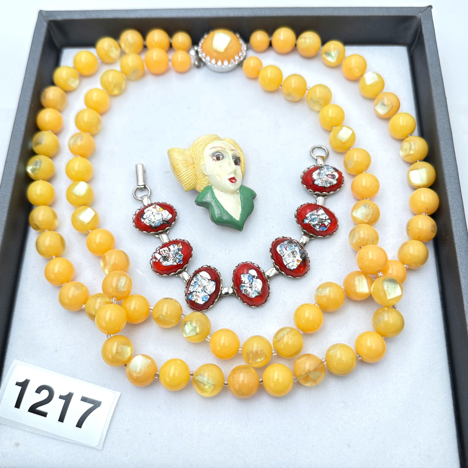 Vintage Jewelry Group Lot (1 of 2)