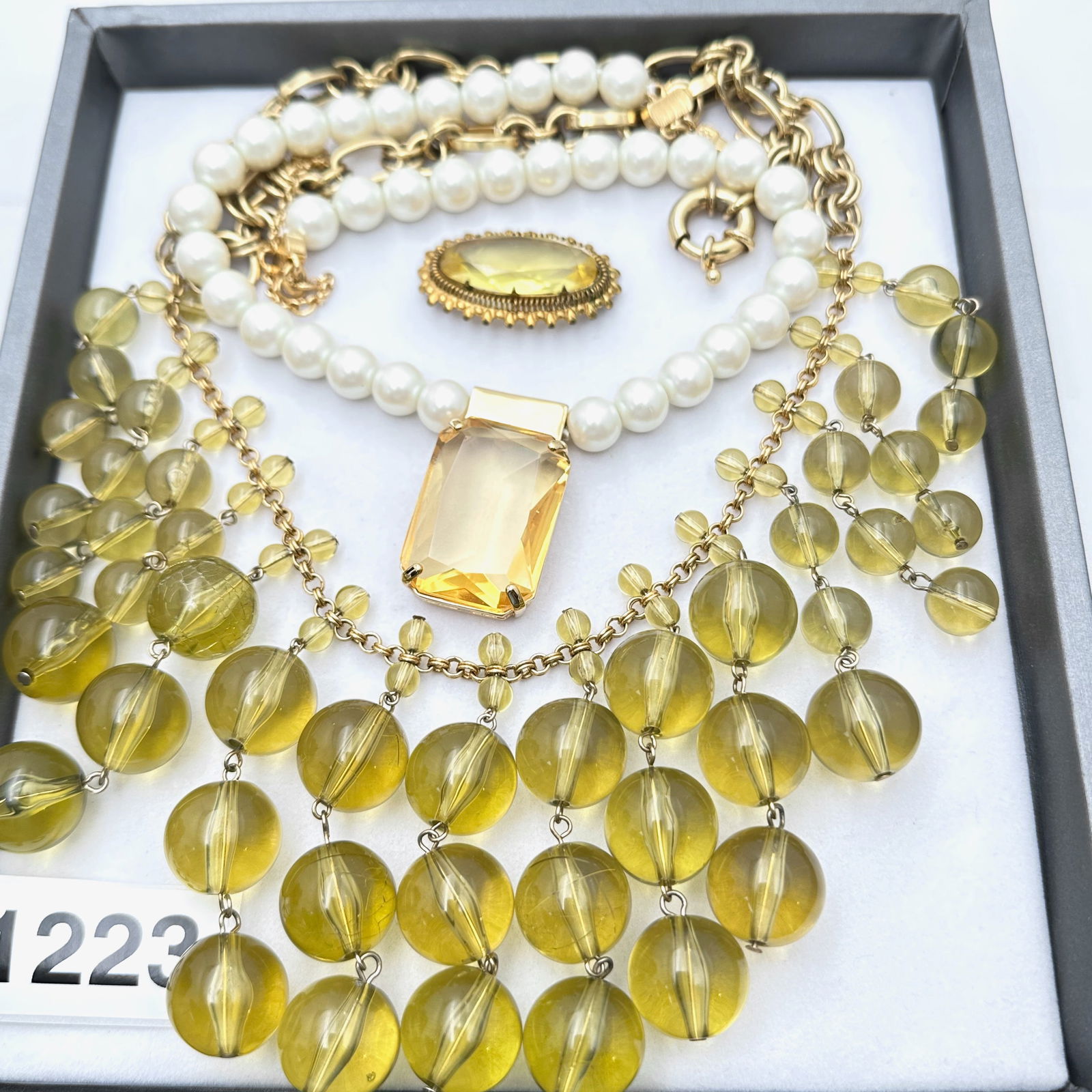 Vintage Jewelry Group Lot (1 of 2)