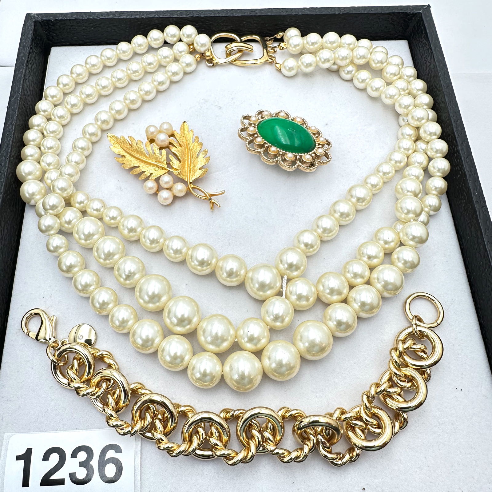 Vintage Jewelry Group Lot (1 of 2)