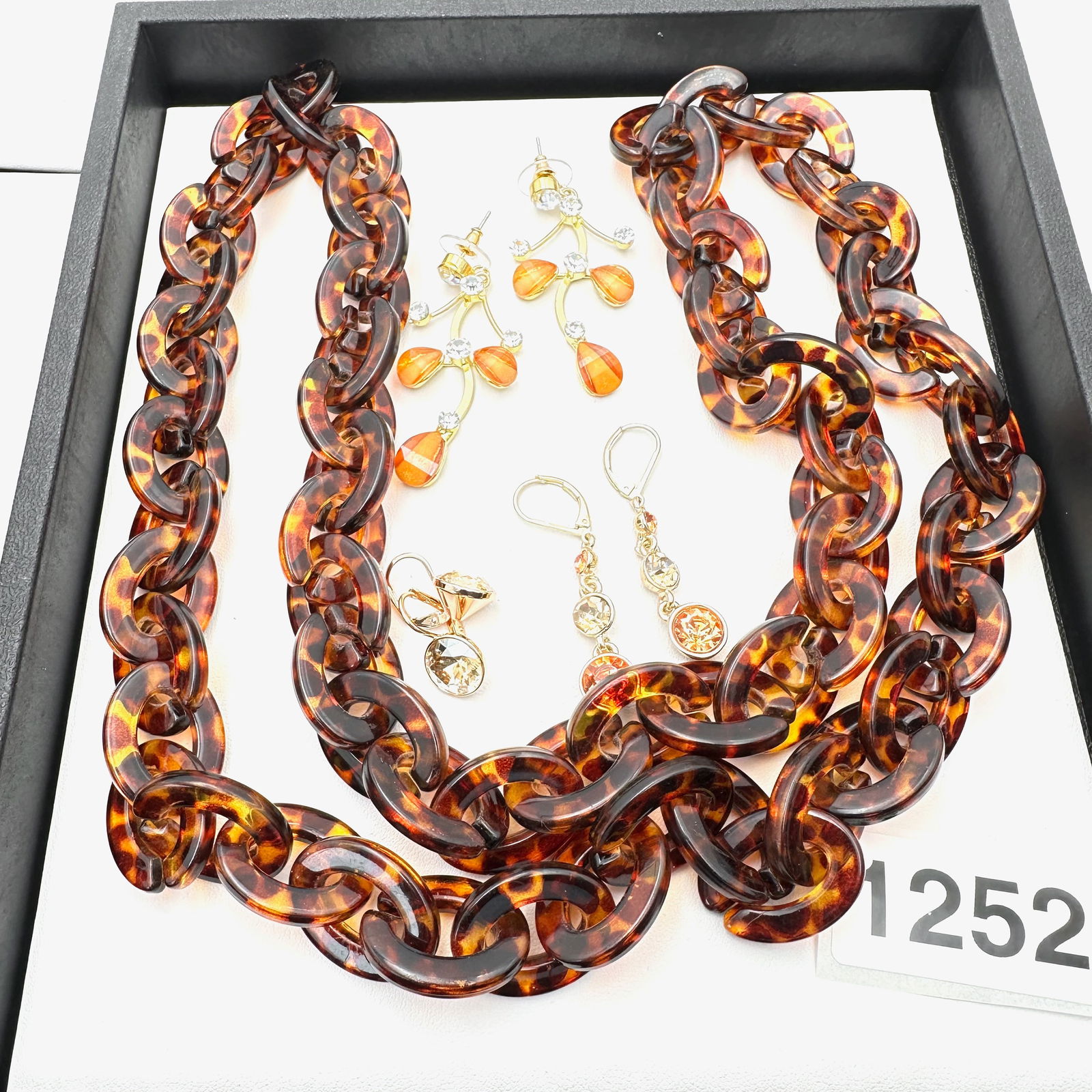 Vintage Jewelry Group Lot (1 of 2)