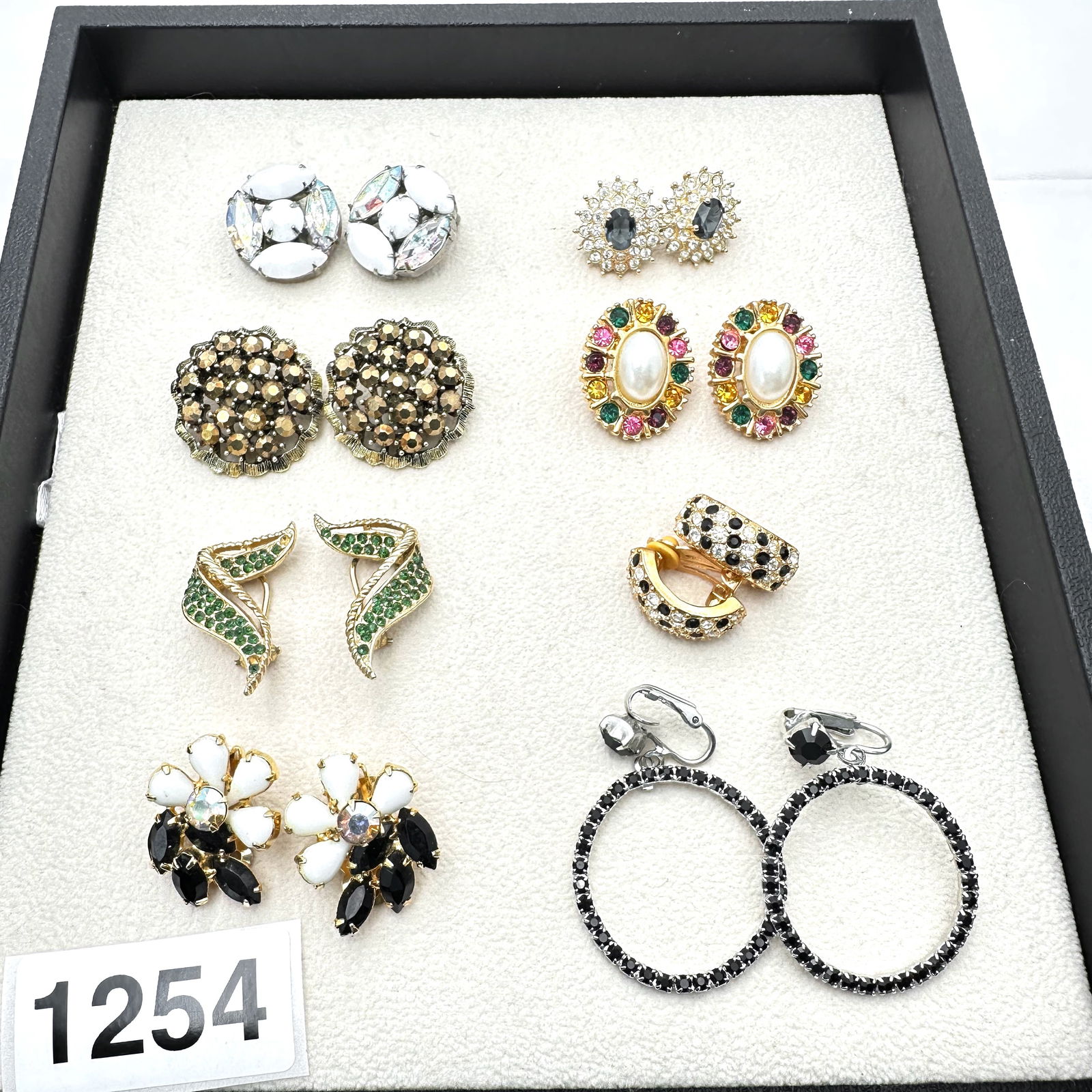 Vintage Jewelry Group Lot (1 of 2)