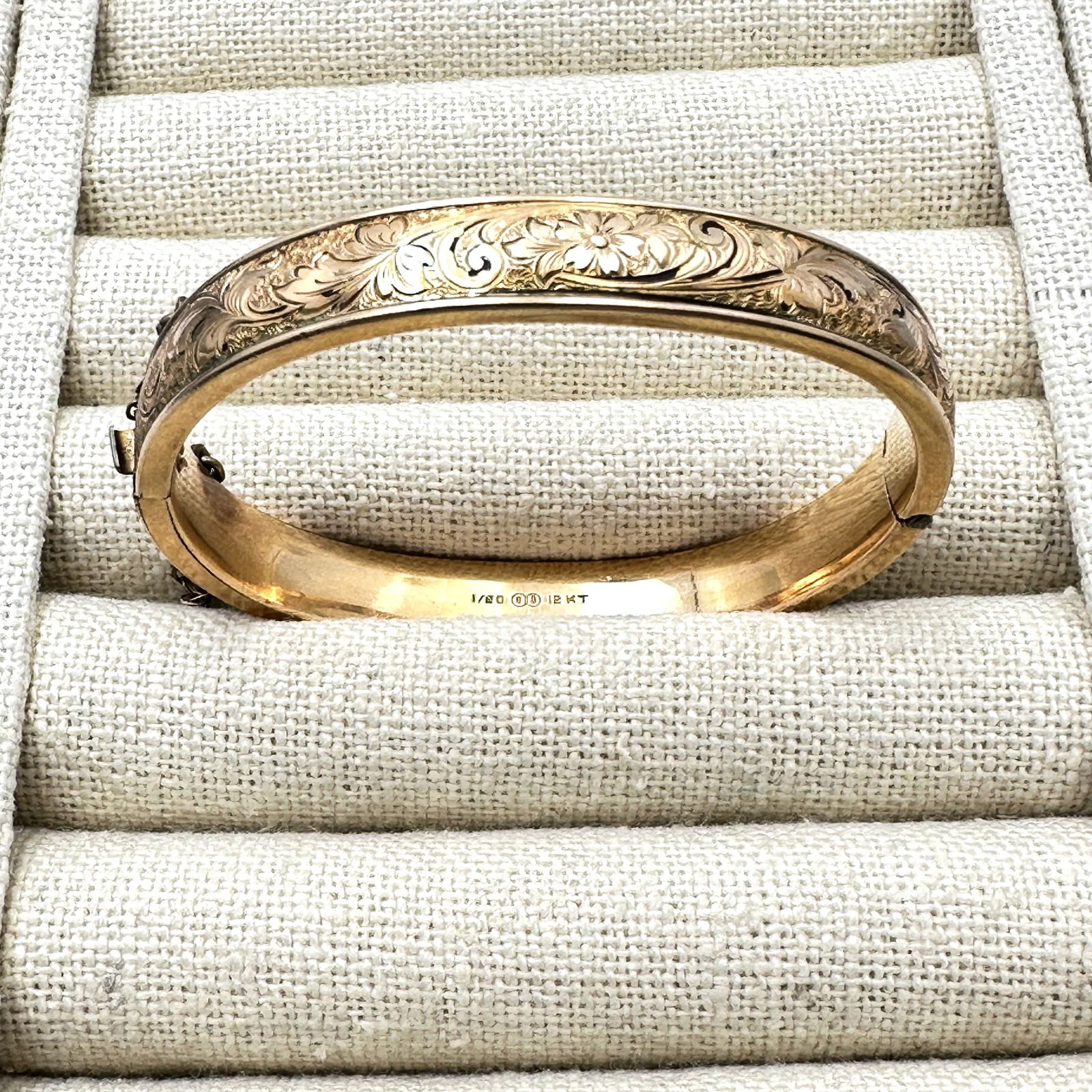 Antique Vintage 12K Gold Filled Hinged Bangle Bracelet Petite Size 6 Inch - 2