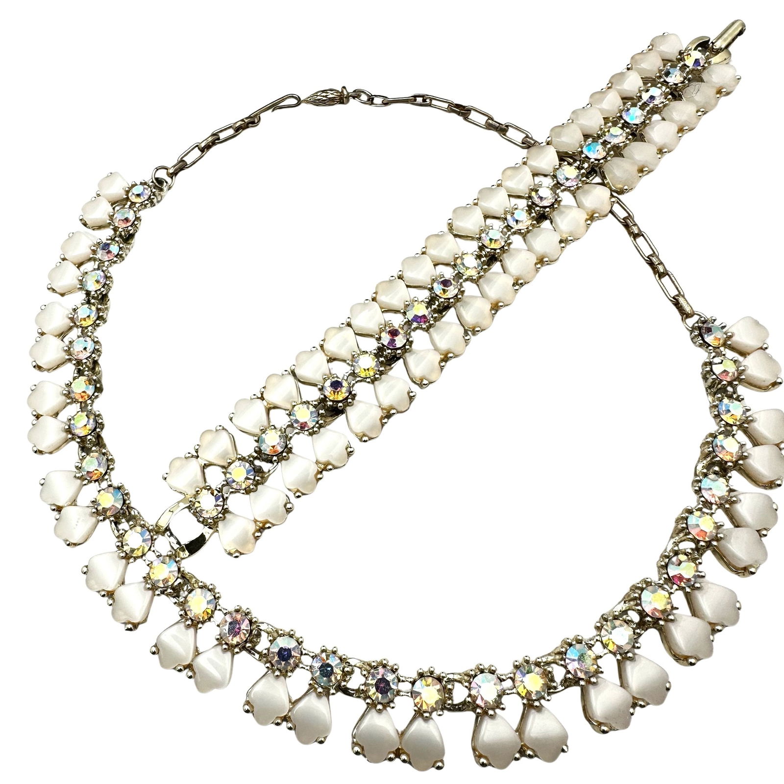 Vintage Aurora Borealis Rhinestone Off White Lucite Gold Tone 16 Inch Necklace 7 Inch Bracelet Set: Vintage Aurora Borealis Rhinestone Off White Lucite Gold Tone 16 Inch Necklace 7 Inch Bracelet Set