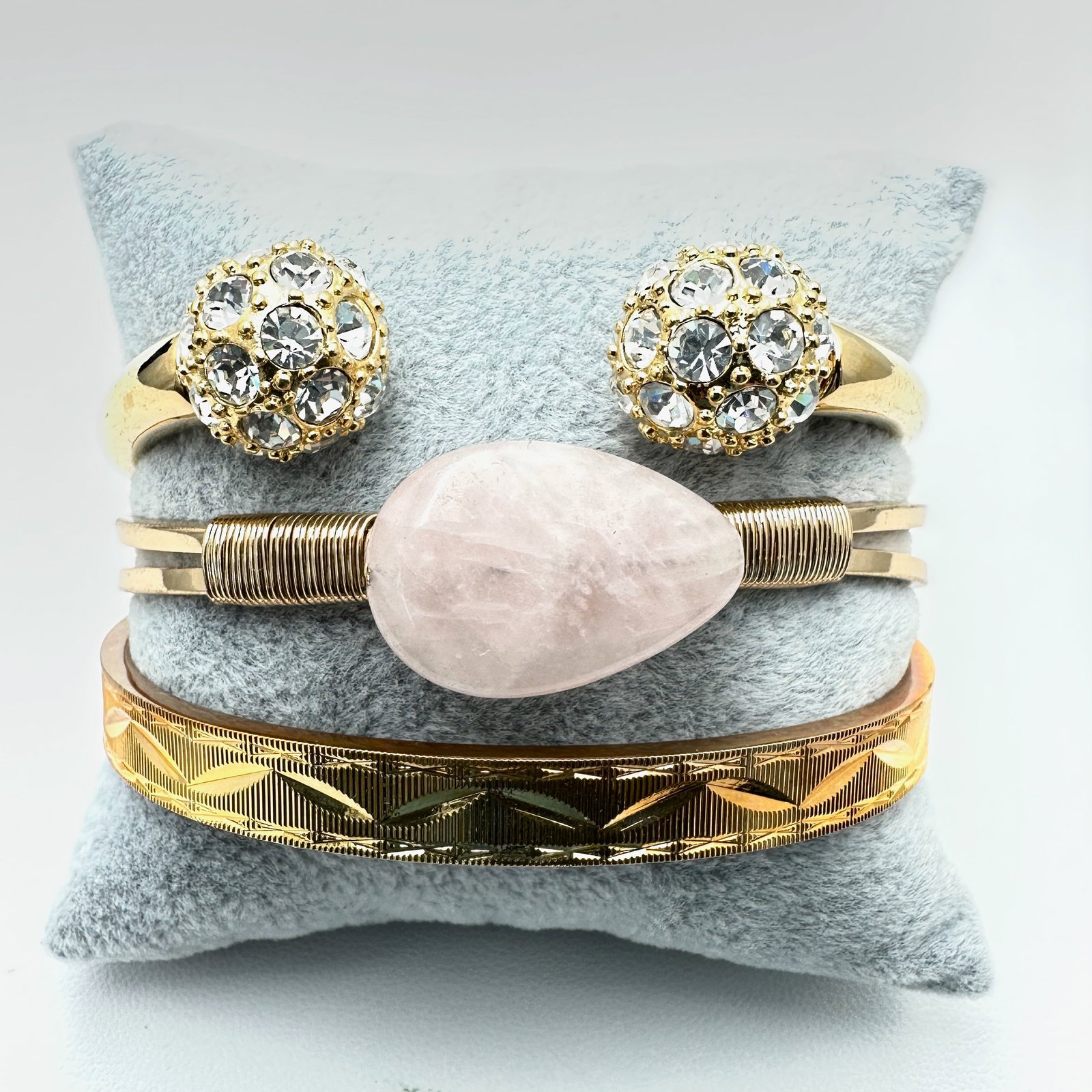 Vintage Group Collection of Bracelets: Vintage Group Collection of Bracelets