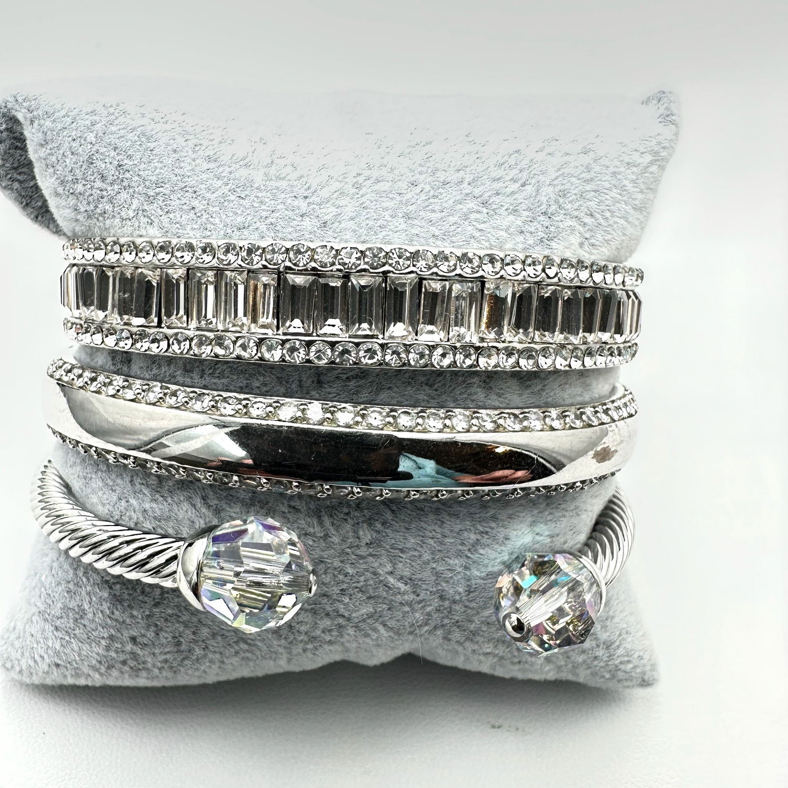 Vintage Group Collection of Bracelets: Vintage Group Collection of Bracelets