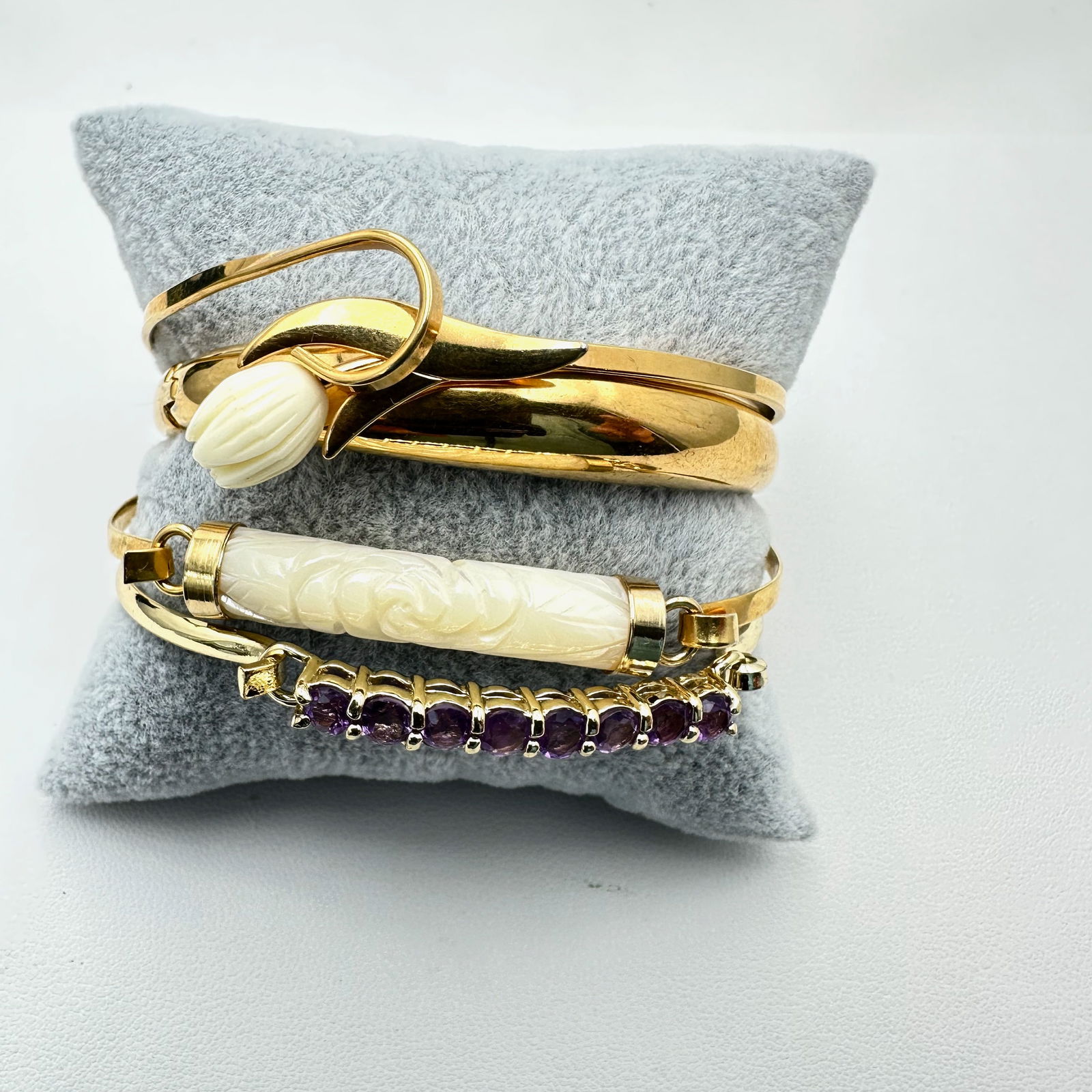 Vintage Group Collection of Bracelets: Vintage Group Collection of Bracelets