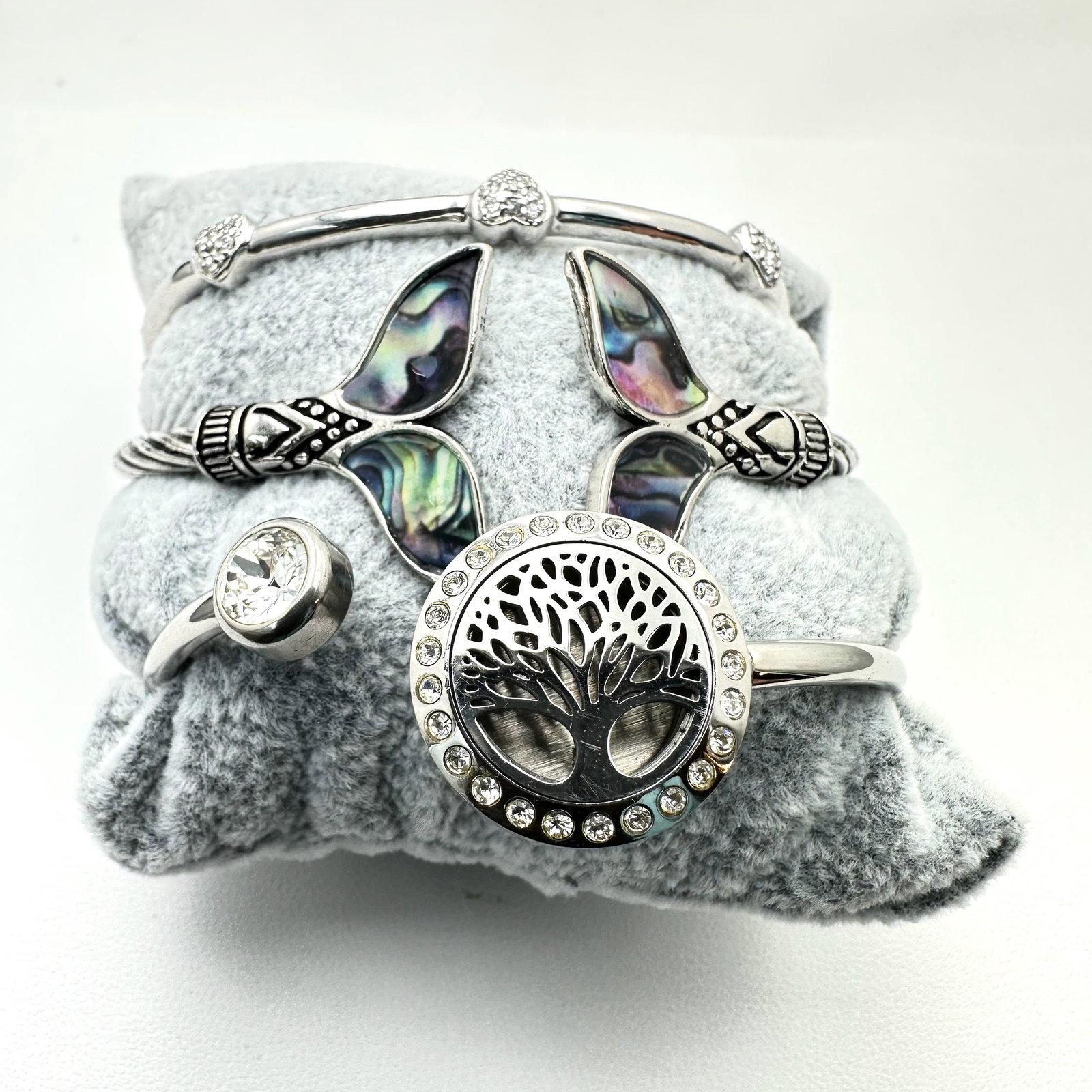 Vintage Group Collection of Bracelets: Vintage Group Collection of Bracelets