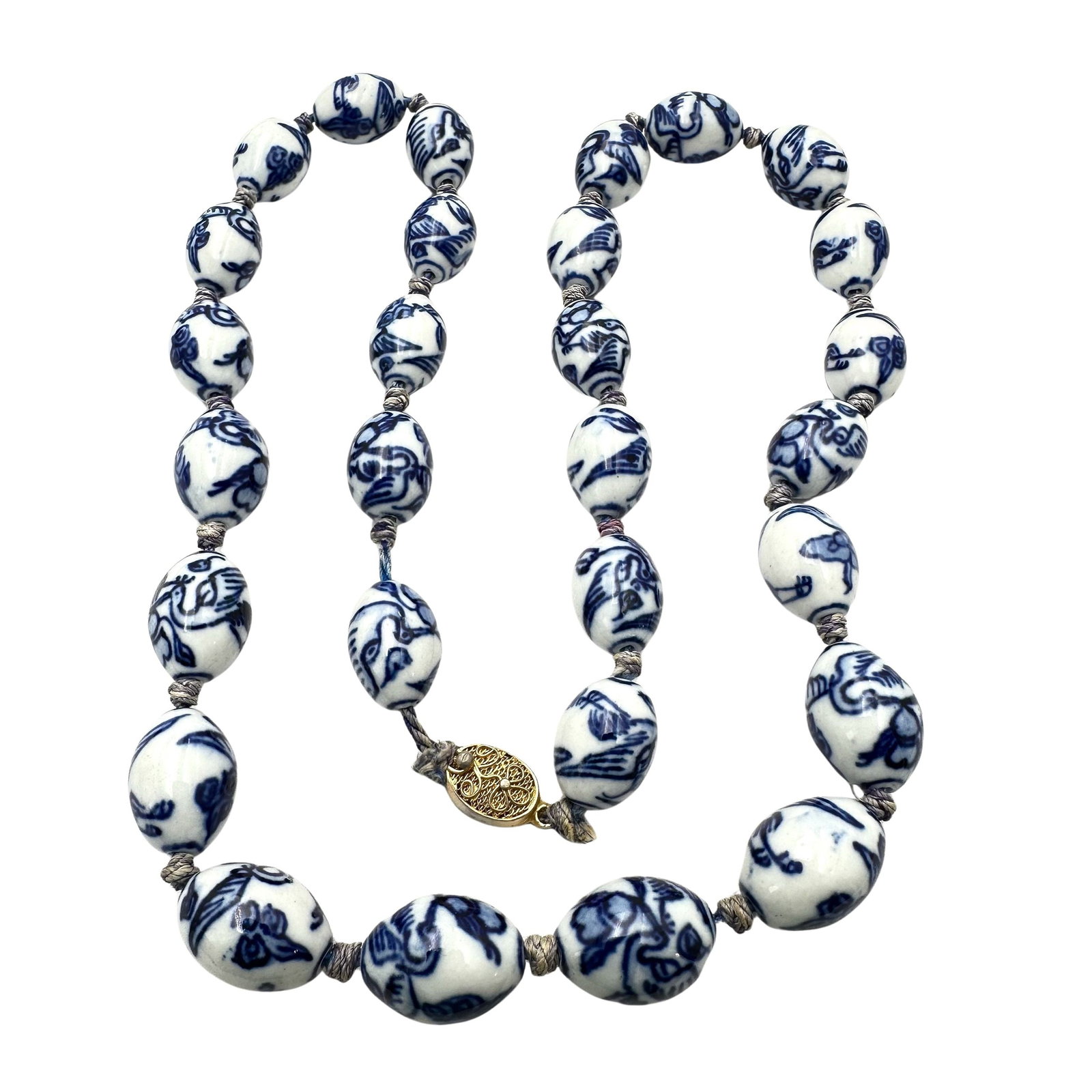 Vintage Chinese Export Blue White Porcelain Bead Hand Knotted Necklace 24 Inch: Vintage Chinese Export Blue White Porcelain Bead Hand Knotted Necklace 24 Inch