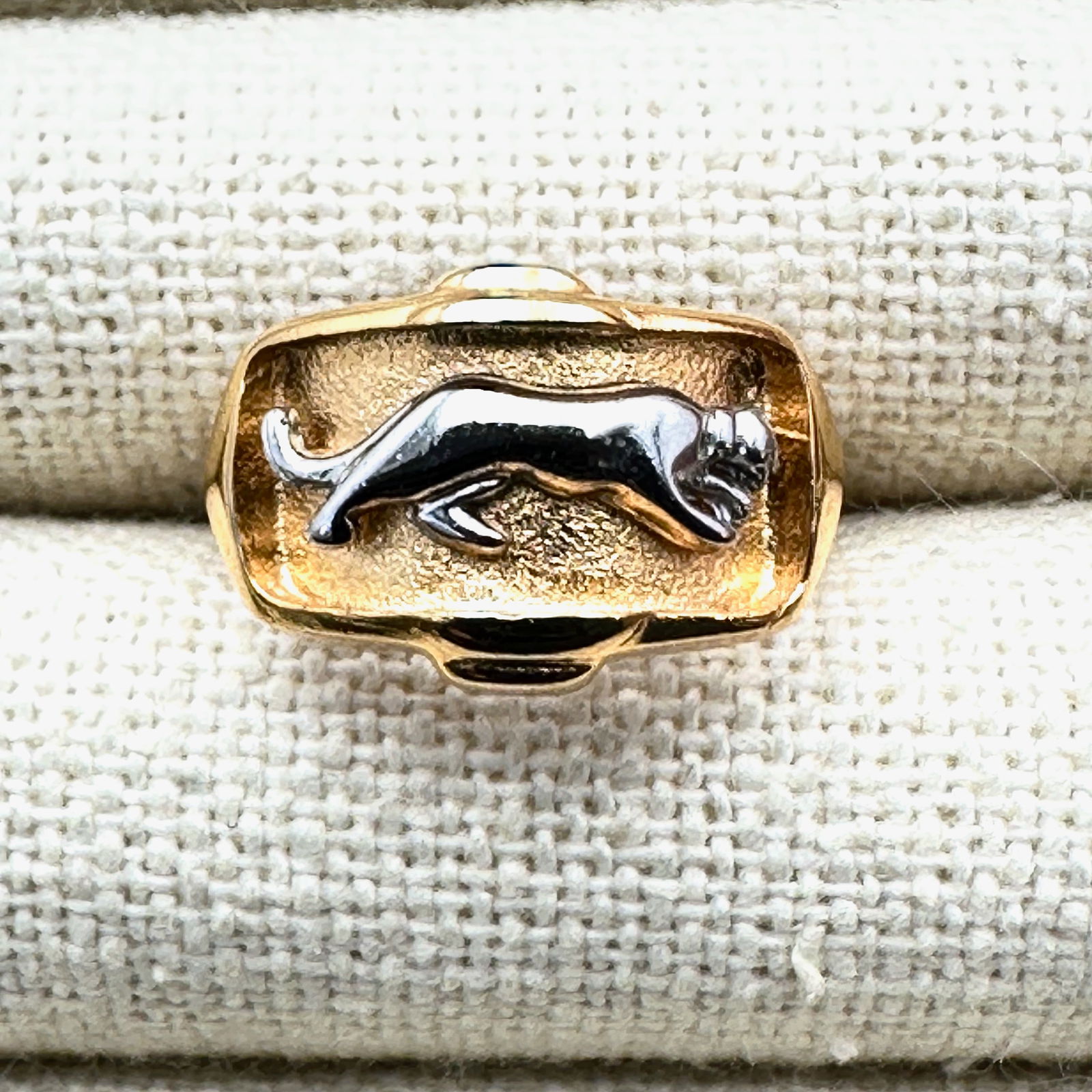 Vintage Joseff Hollywood Panther Ring Size 6 Pristine Condition (1 of 2)